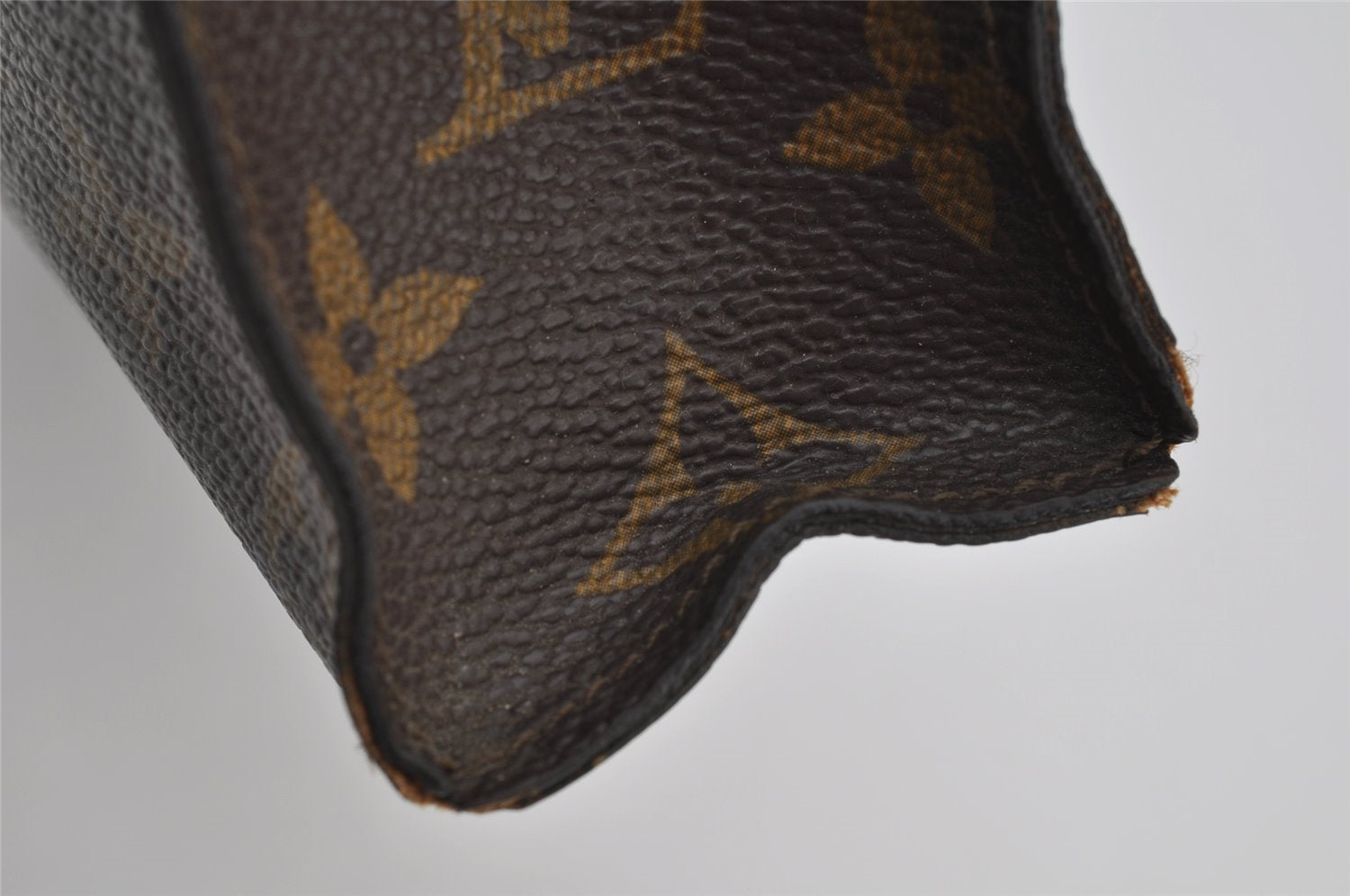 Auth Louis Vuitton Monogram Poche Toilette 26 Cosmetics Pouch Old Model LV 2751J