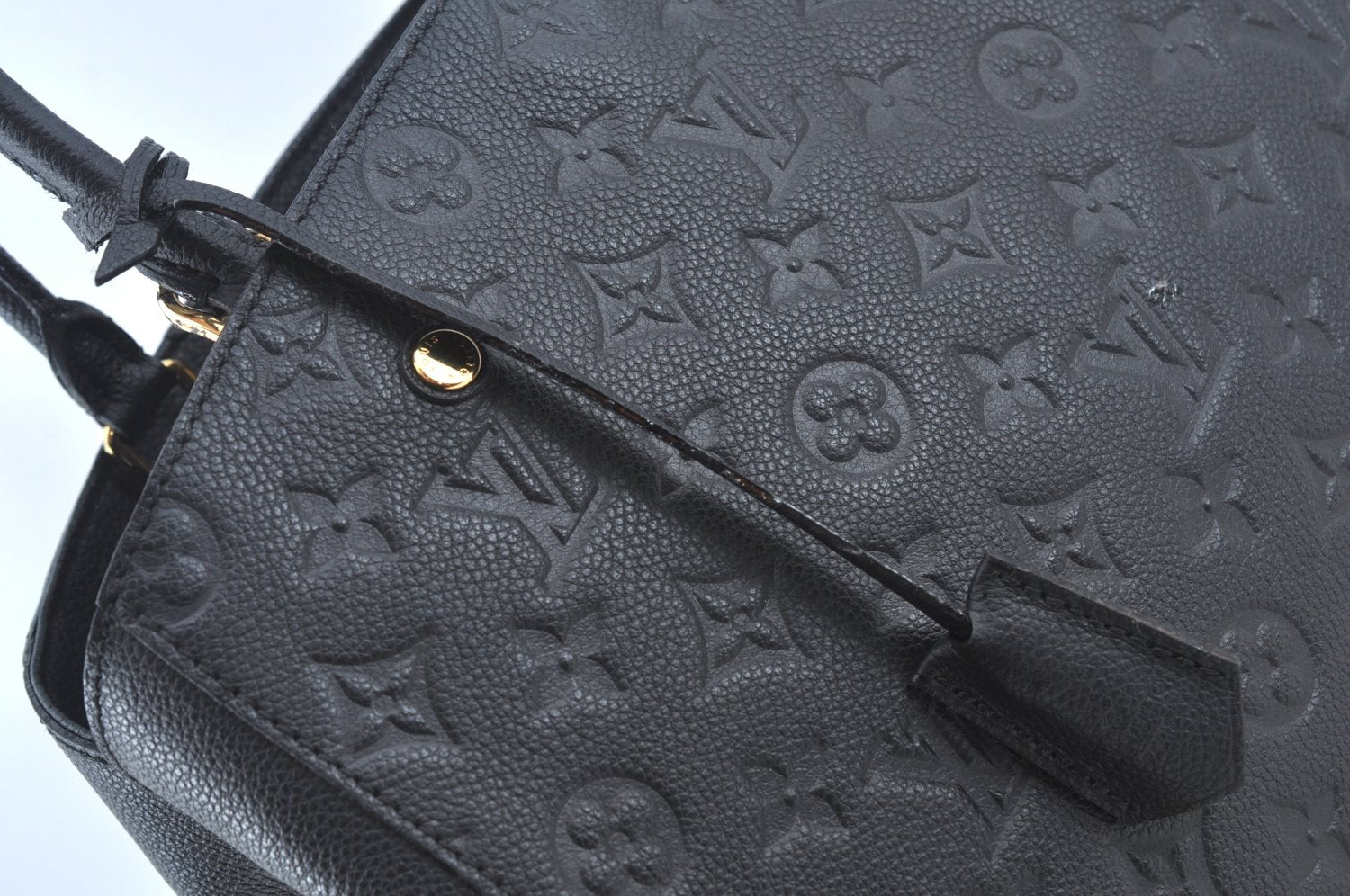 Auth Louis Vuitton Monogram Empreinte Montaigne MM Hand Bag Black Junk 2752I