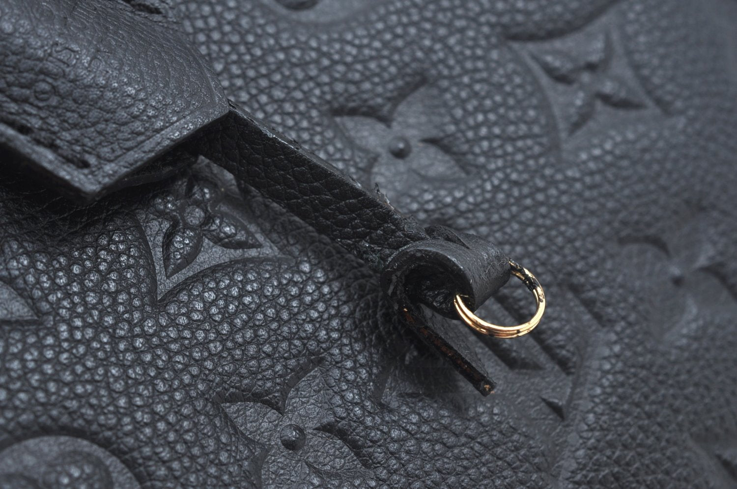 Auth Louis Vuitton Monogram Empreinte Montaigne MM Hand Bag Black Junk 2752I