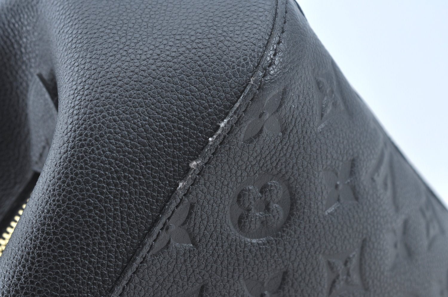 Auth Louis Vuitton Monogram Empreinte Montaigne MM Hand Bag Black Junk 2752I