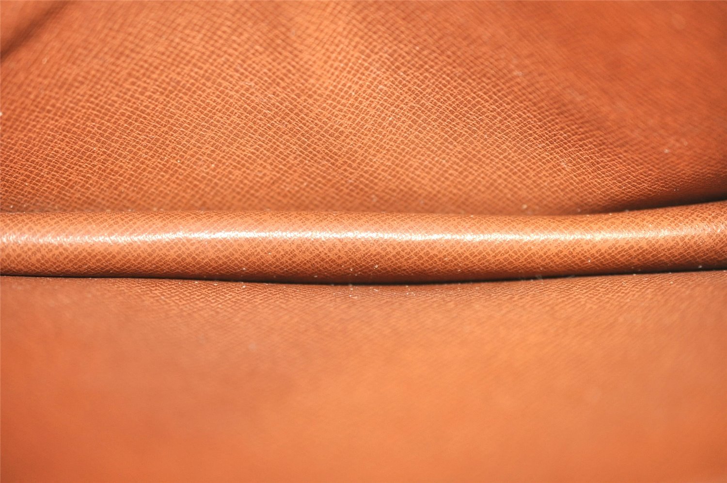 Authentic Louis Vuitton Epi Montaigne 23 Clutch Hand Bag Brown M52663 LV 2757J