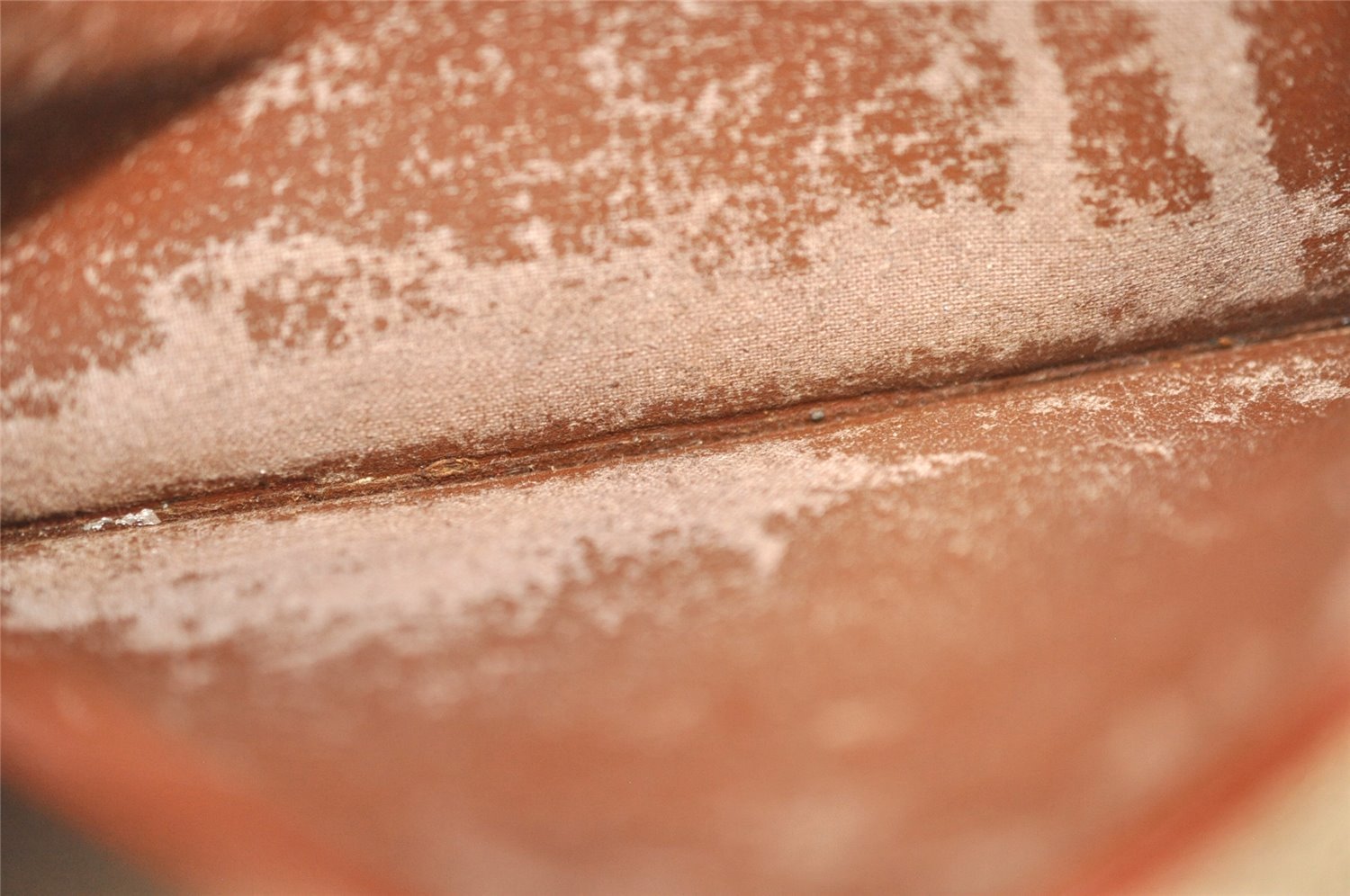 Authentic Louis Vuitton Epi Montaigne 23 Clutch Hand Bag Brown M52663 LV 2757J