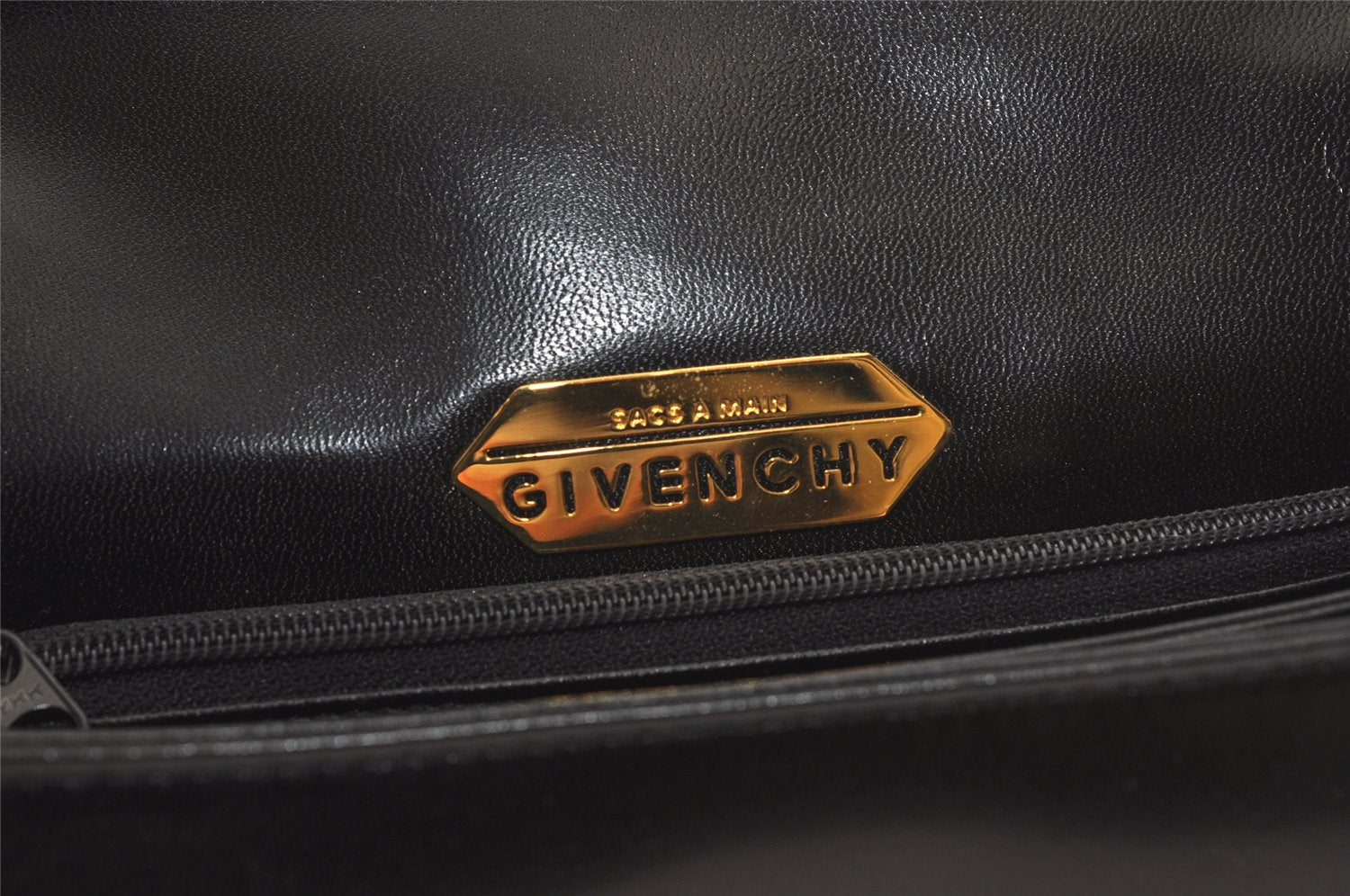 Authentic GIVENCHY Vintage Leather Shoulder Hand Bag Purse Black 2757K