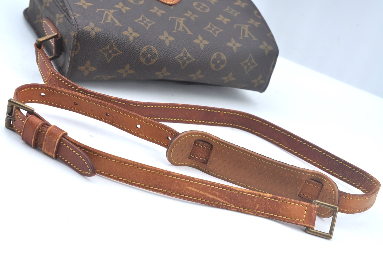 Authentic Louis Vuitton Monogram Saint Cloud GM M51242 Shoulder Cross Bag Junk 2760J