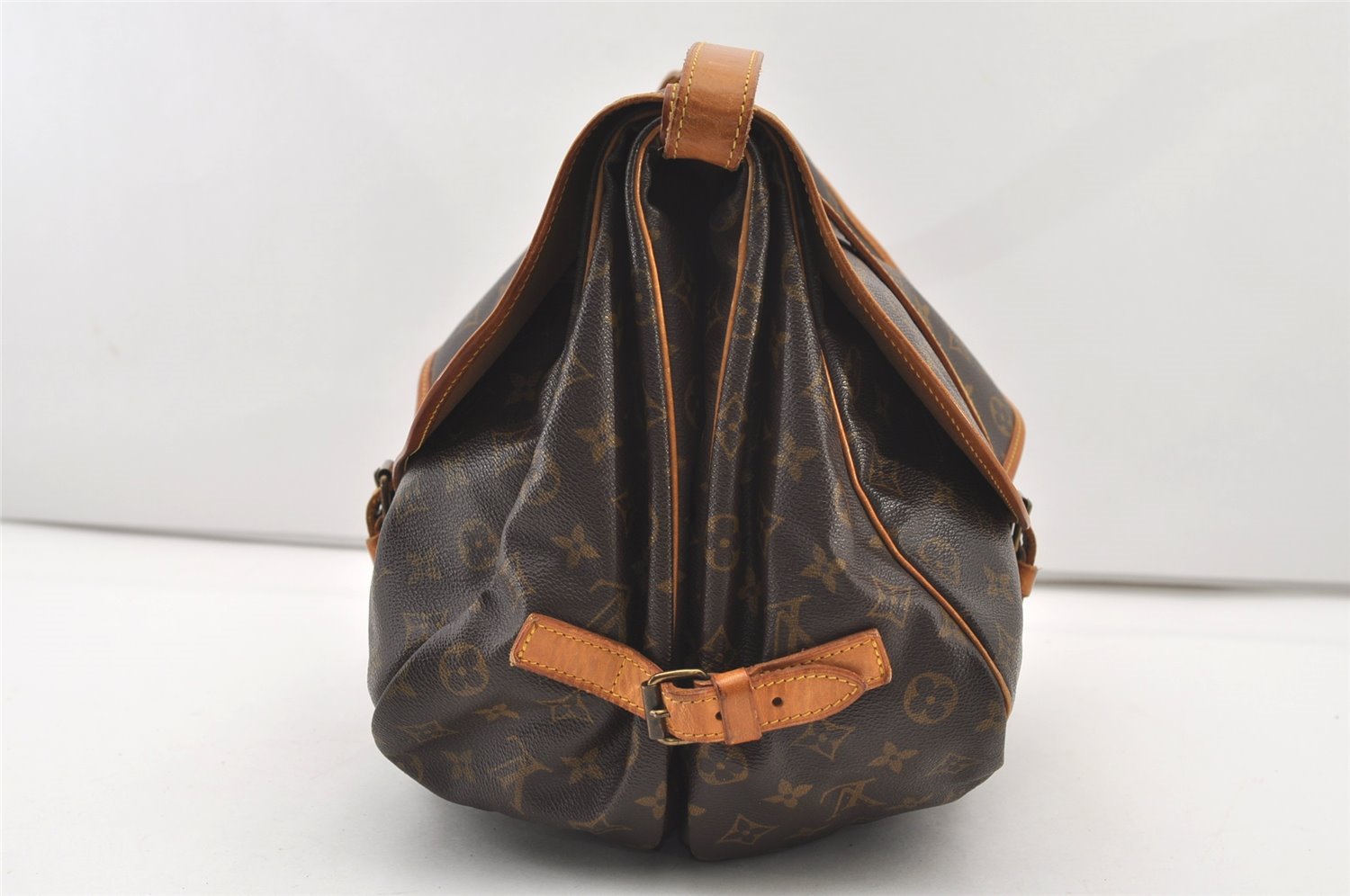 Authentic Louis Vuitton Monogram Saumur 35 Shoulder Cross Bag M42254 LV 2761J