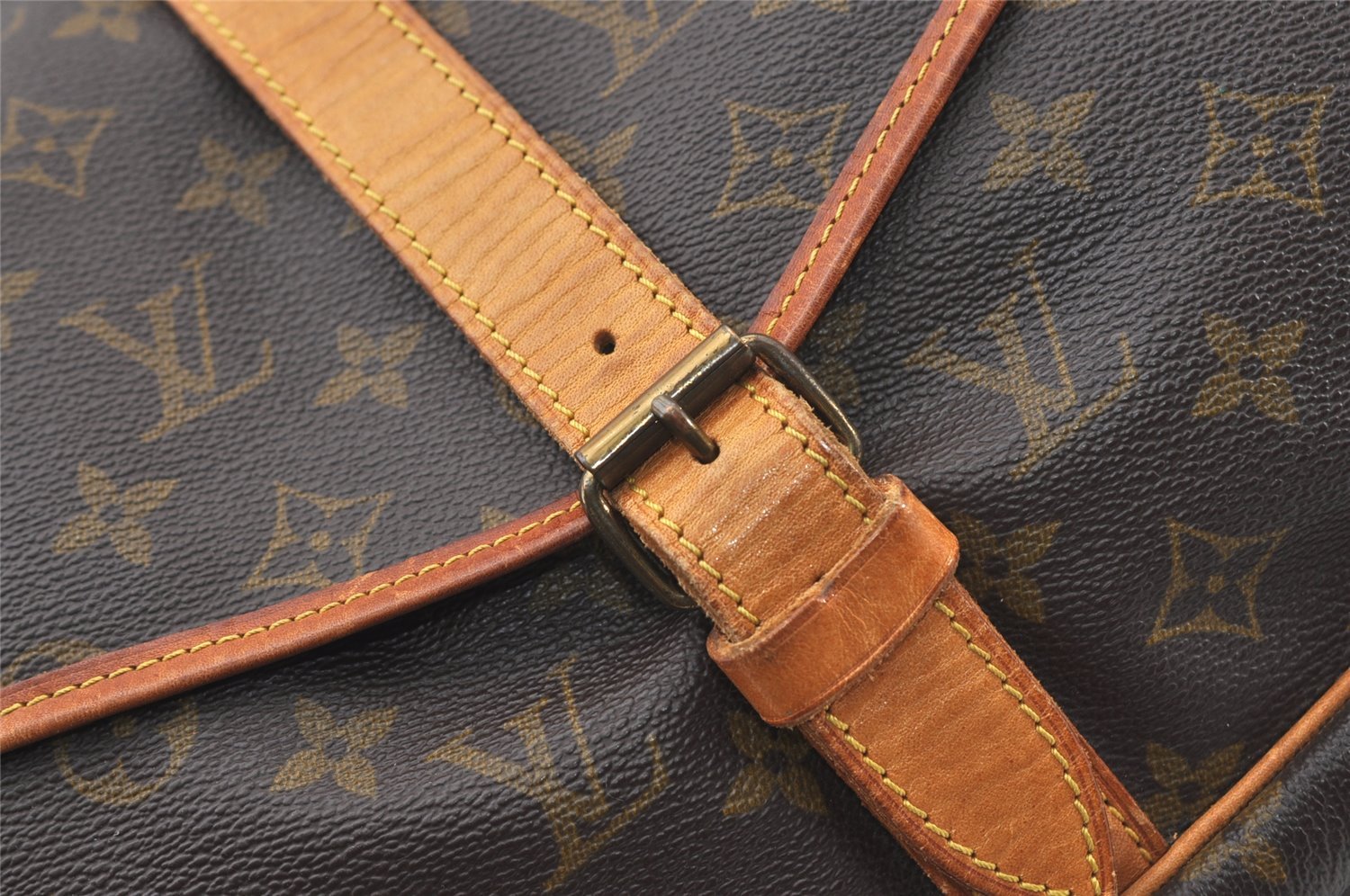 Authentic Louis Vuitton Monogram Saumur 35 Shoulder Cross Bag M42254 LV 2761J