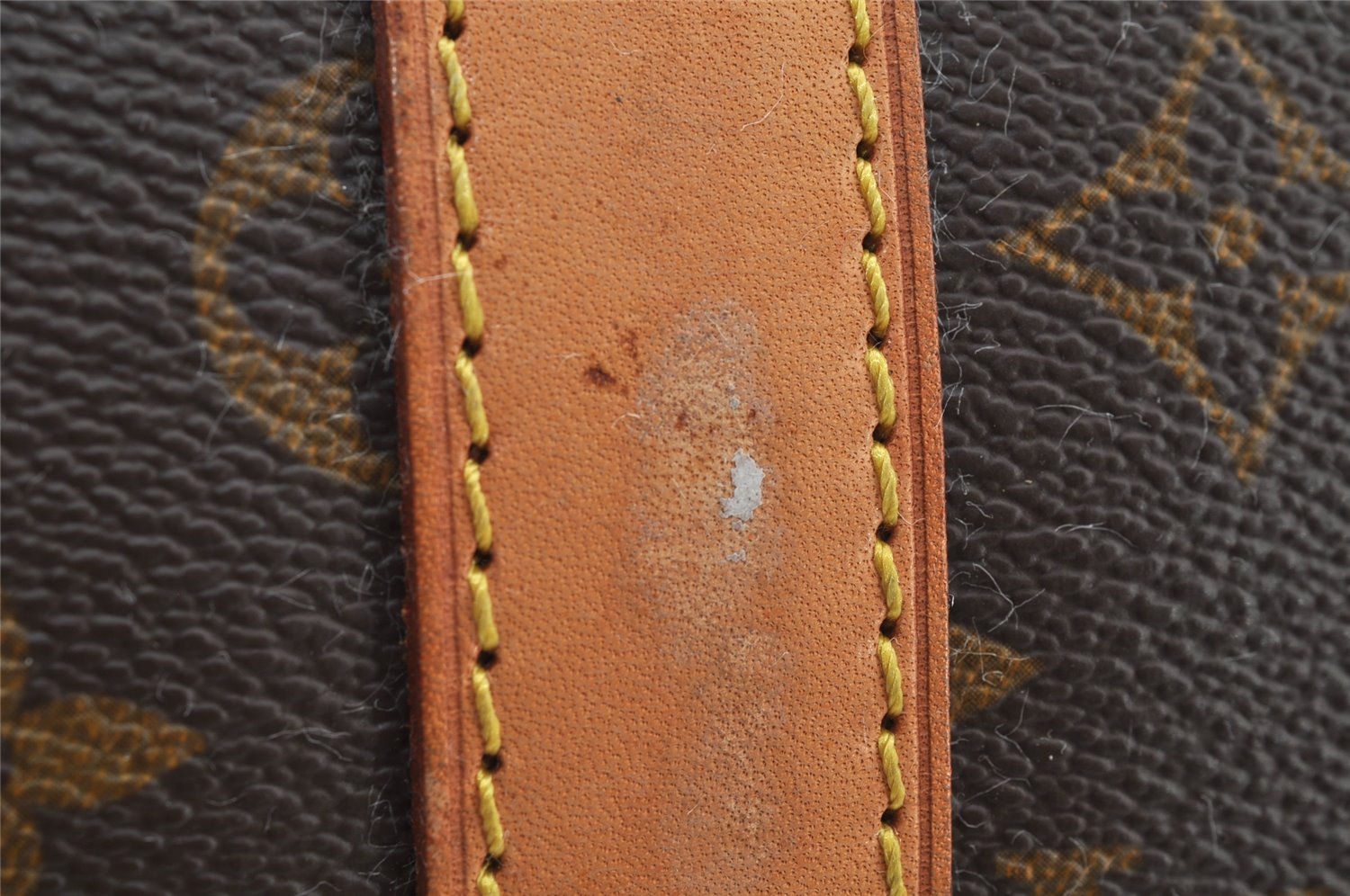 Authentic Louis Vuitton Monogram Keepall 50 Travel Boston Bag M41426 LV 2767I