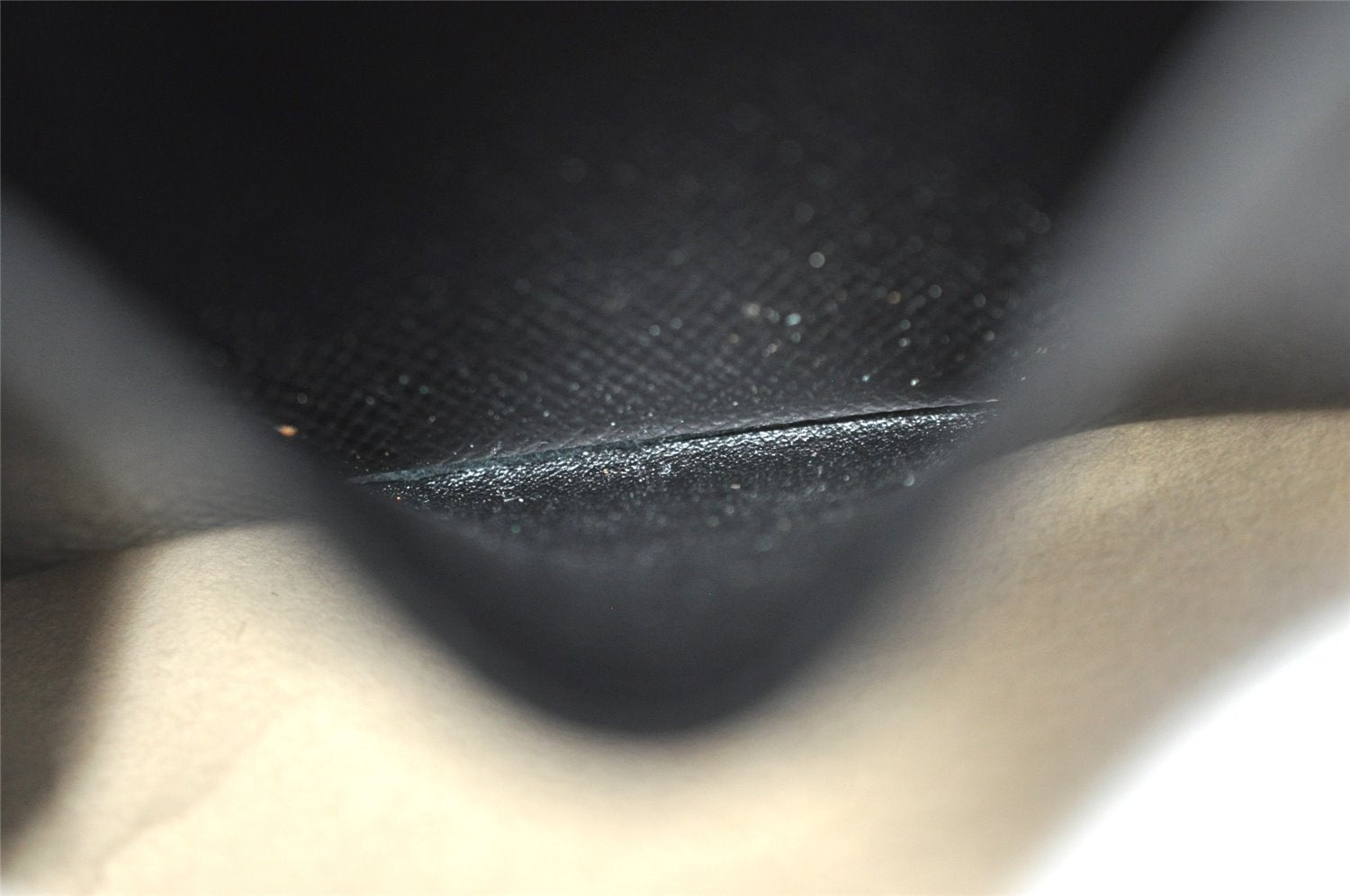 Auth Louis Vuitton Taiga Enveloppe Cartes de Visite Card Case M30922 Black 2773I