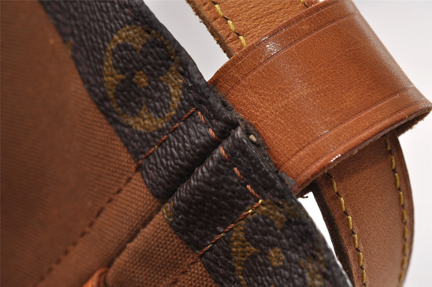 Authentic Louis Vuitton Monogram Randonnee GM Shoulder Bag M42244 LV 2777I