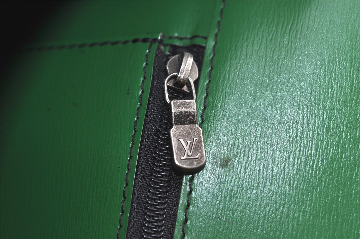 Authentic Louis Vuitton Epi Pochette Enveloppe Document Case M52584 Green 2777K