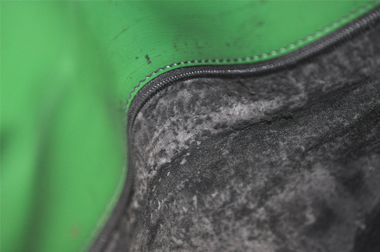 Authentic Louis Vuitton Epi Pochette Enveloppe Document Case M52584 Green 2777K