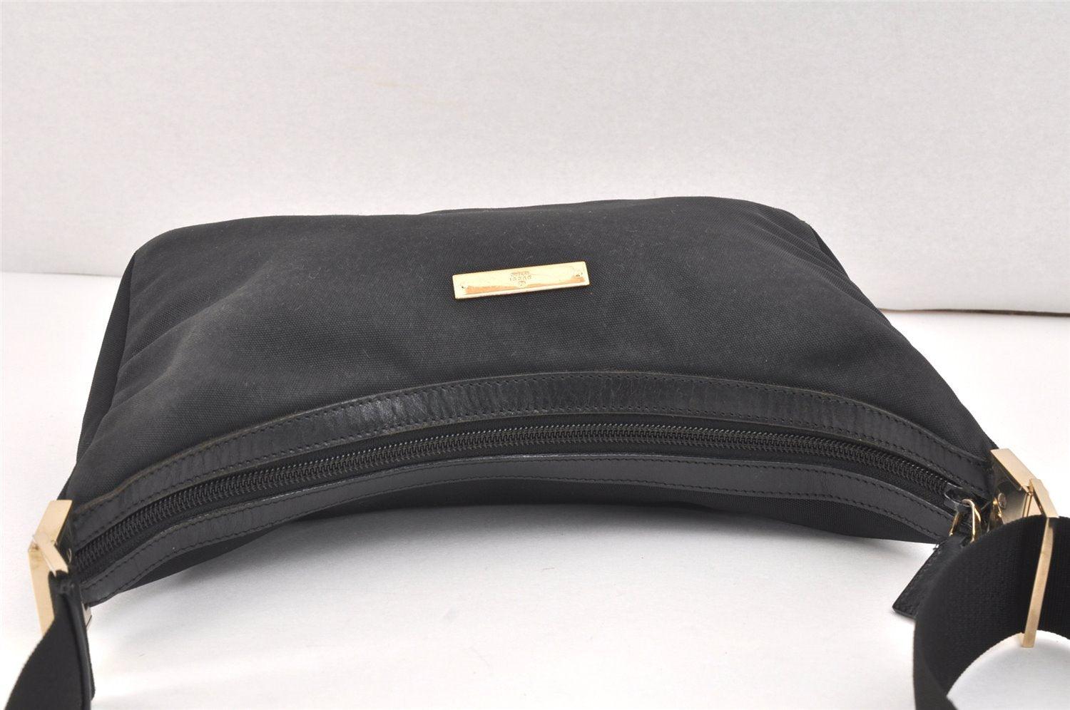 Authentic GUCCI Shoulder Cross Body Bag Purse Nylon Leather 0190433 Black 2778K