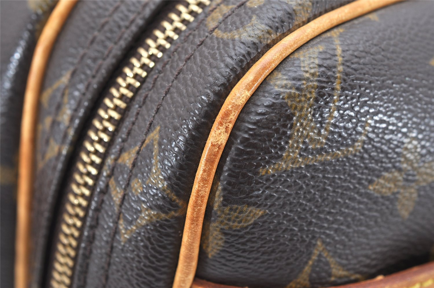 Authentic Louis Vuitton Monogram Reporter PM Shoulder Cross Bag M45254 LV 2781K