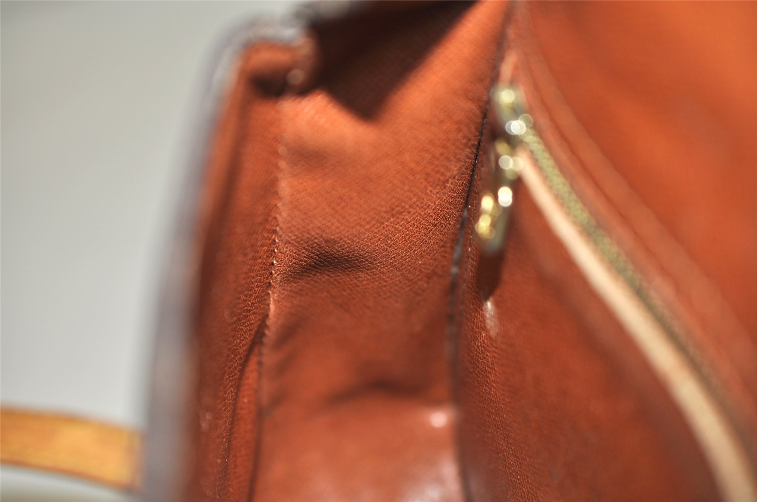 Authentic Louis Vuitton Monogram Saint Cloud MM M51243 Shoulder Cross Bag 2783K