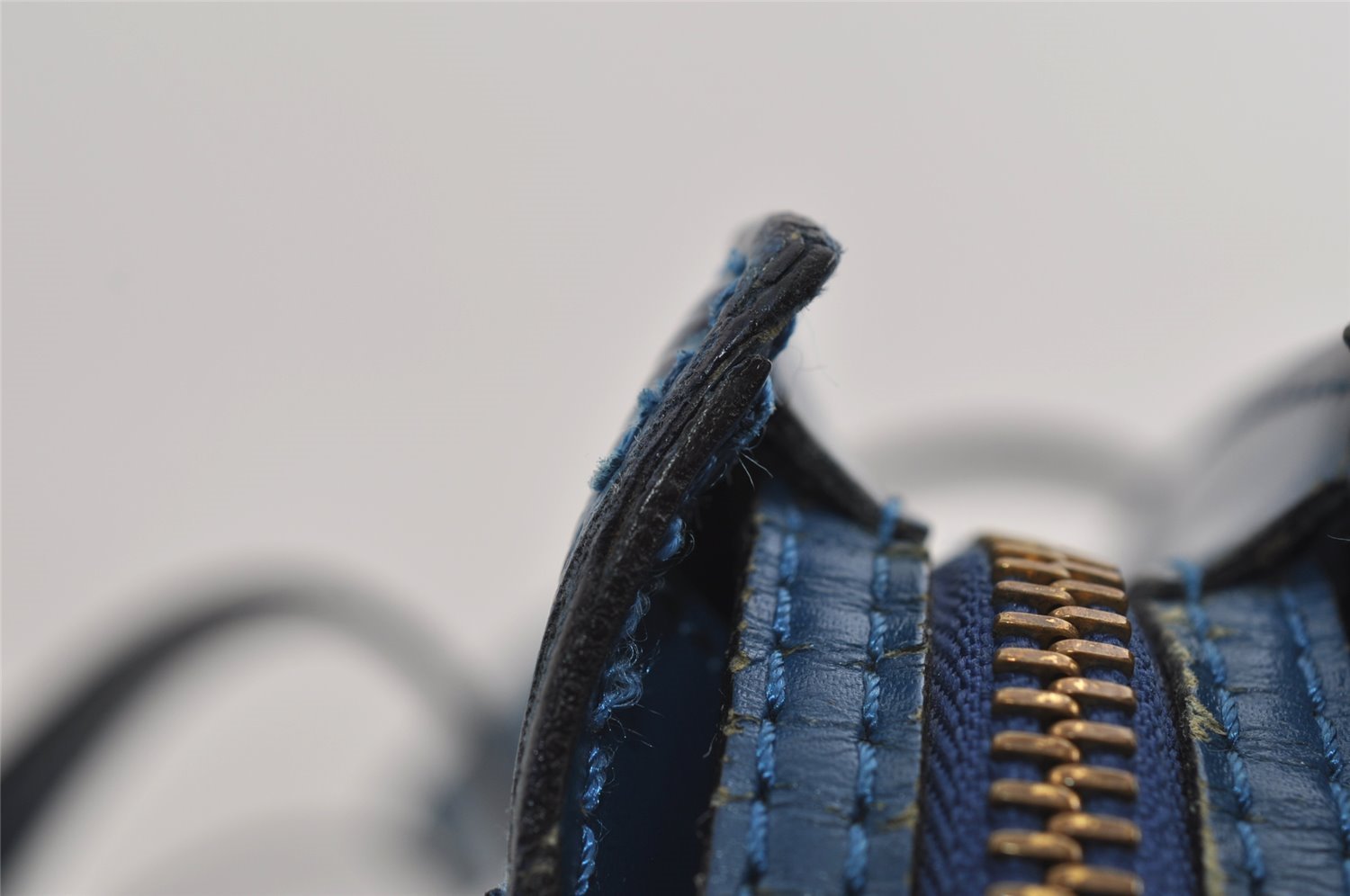 Authentic Louis Vuitton Epi Saint Jacques Hand Bag Blue M52275 LV 2790I