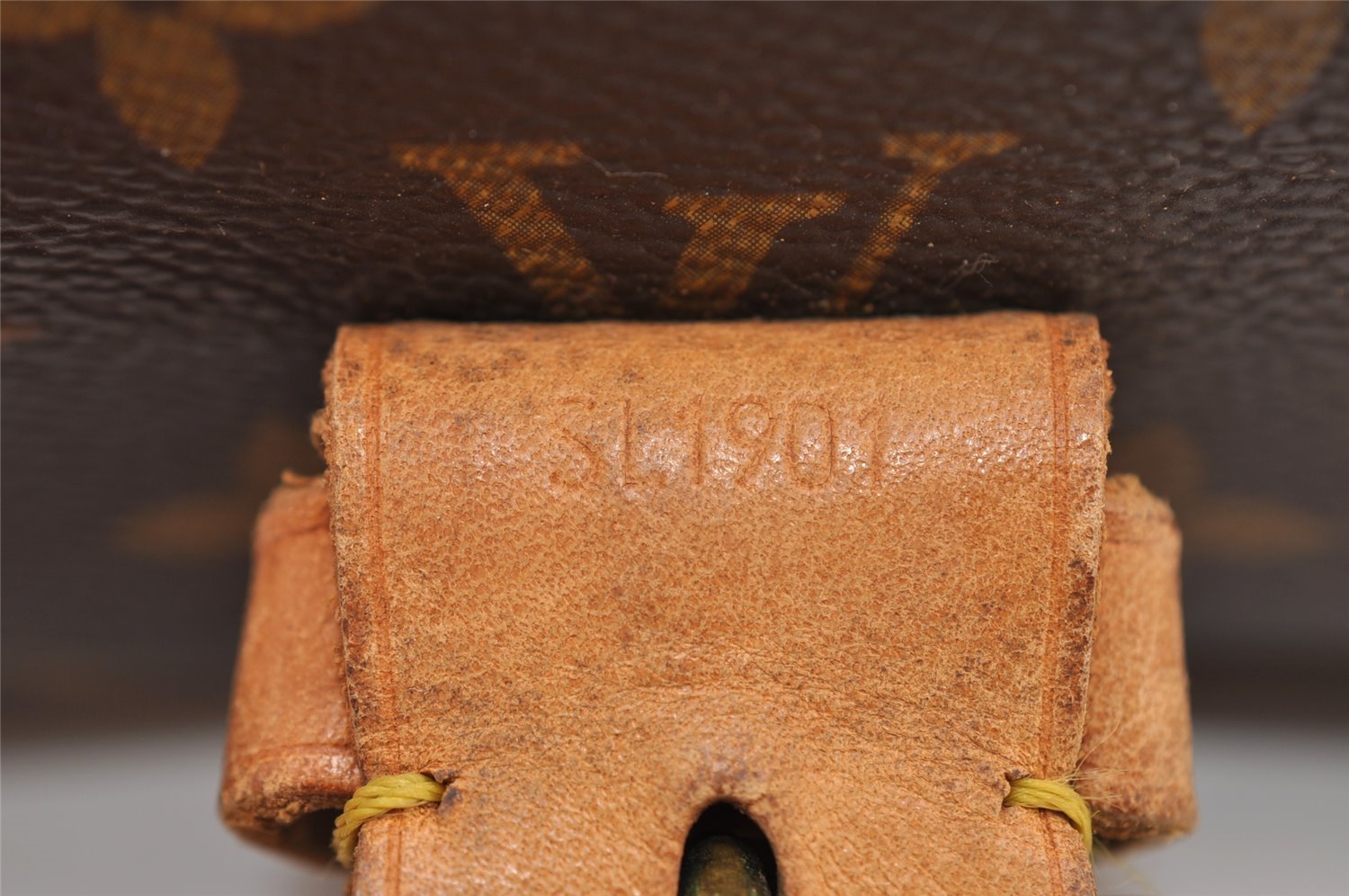 Authentic Louis Vuitton Monogram Beverly 41 M51121 2Way Shoulder Hand Bag 2795I