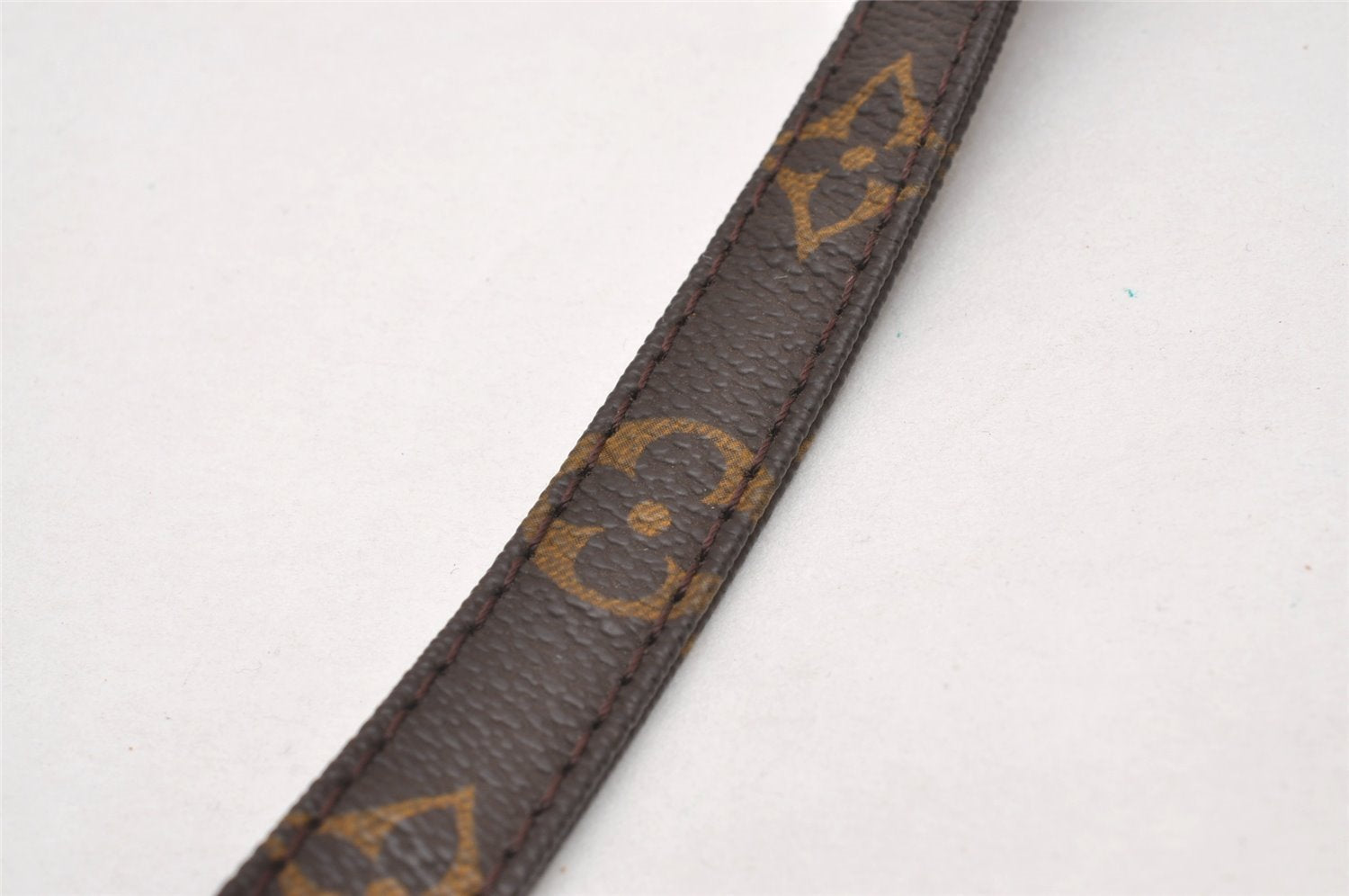 Authentic Louis Vuitton Monogram Shoulder Strap 46.1