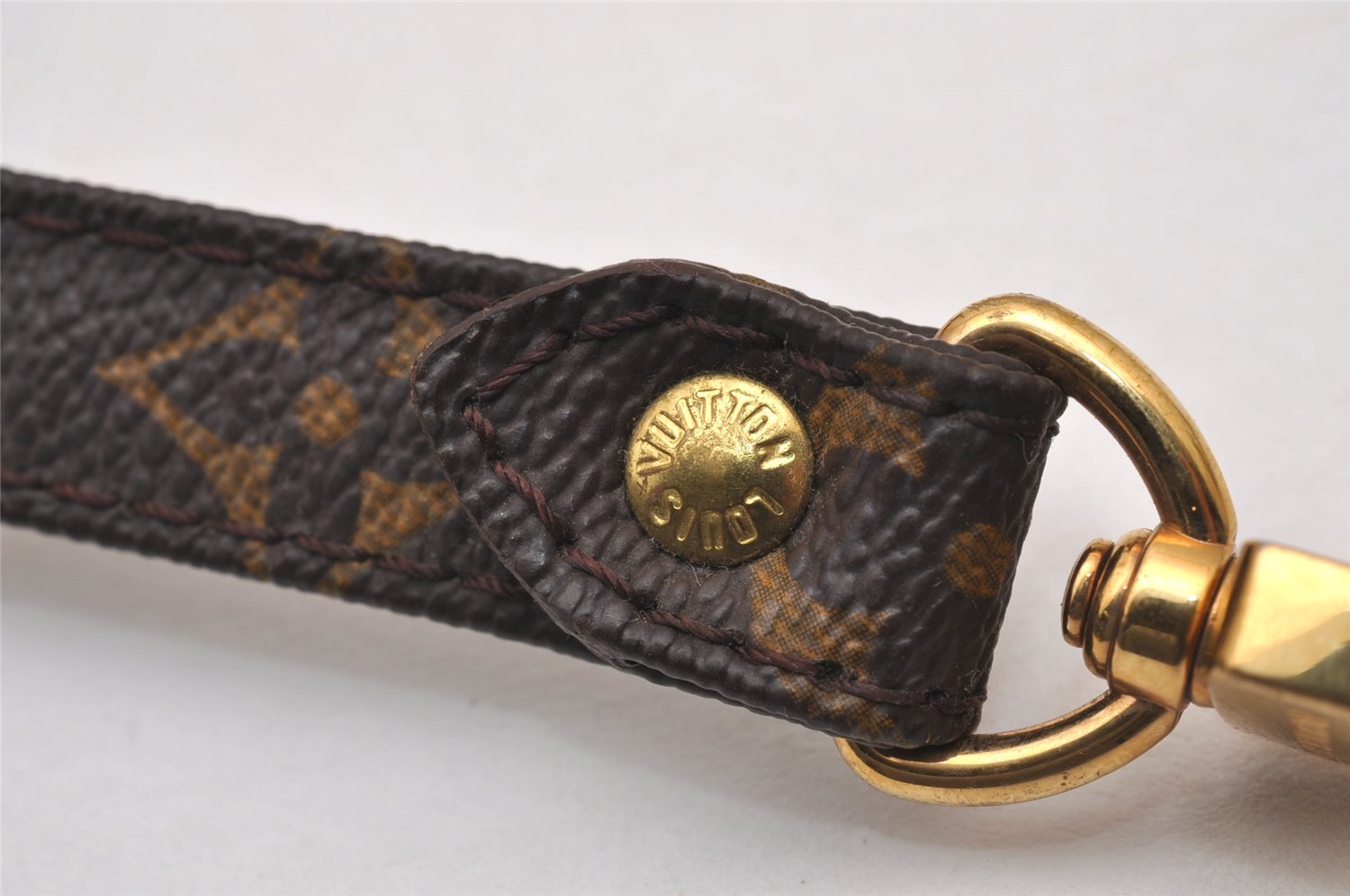 Authentic Louis Vuitton Monogram Shoulder Strap 46.1