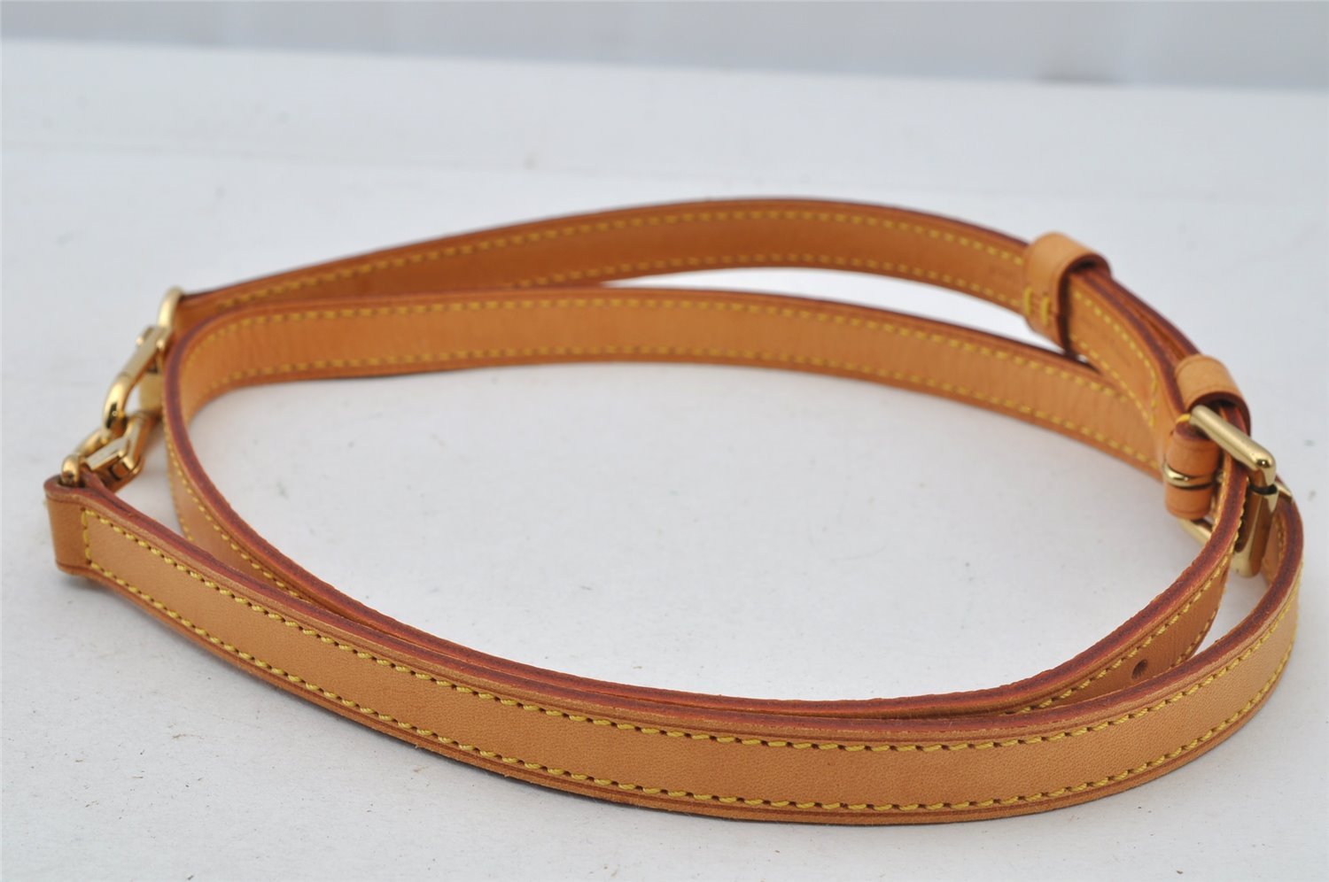 Authentic Louis Vuitton Leather Shoulder Strap Beige 40.2-47.2