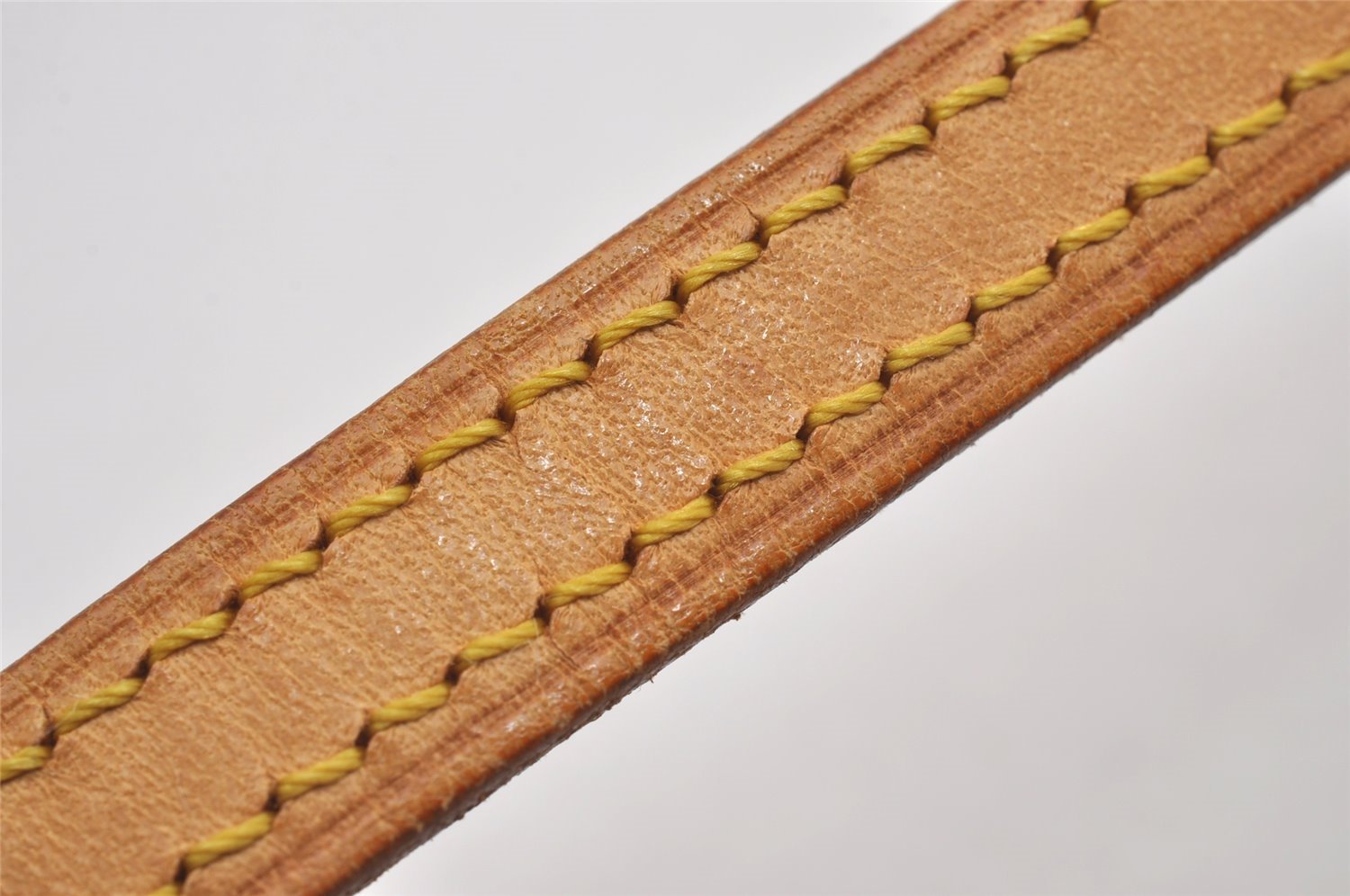 Authentic Louis Vuitton Leather Shoulder Strap Beige 48