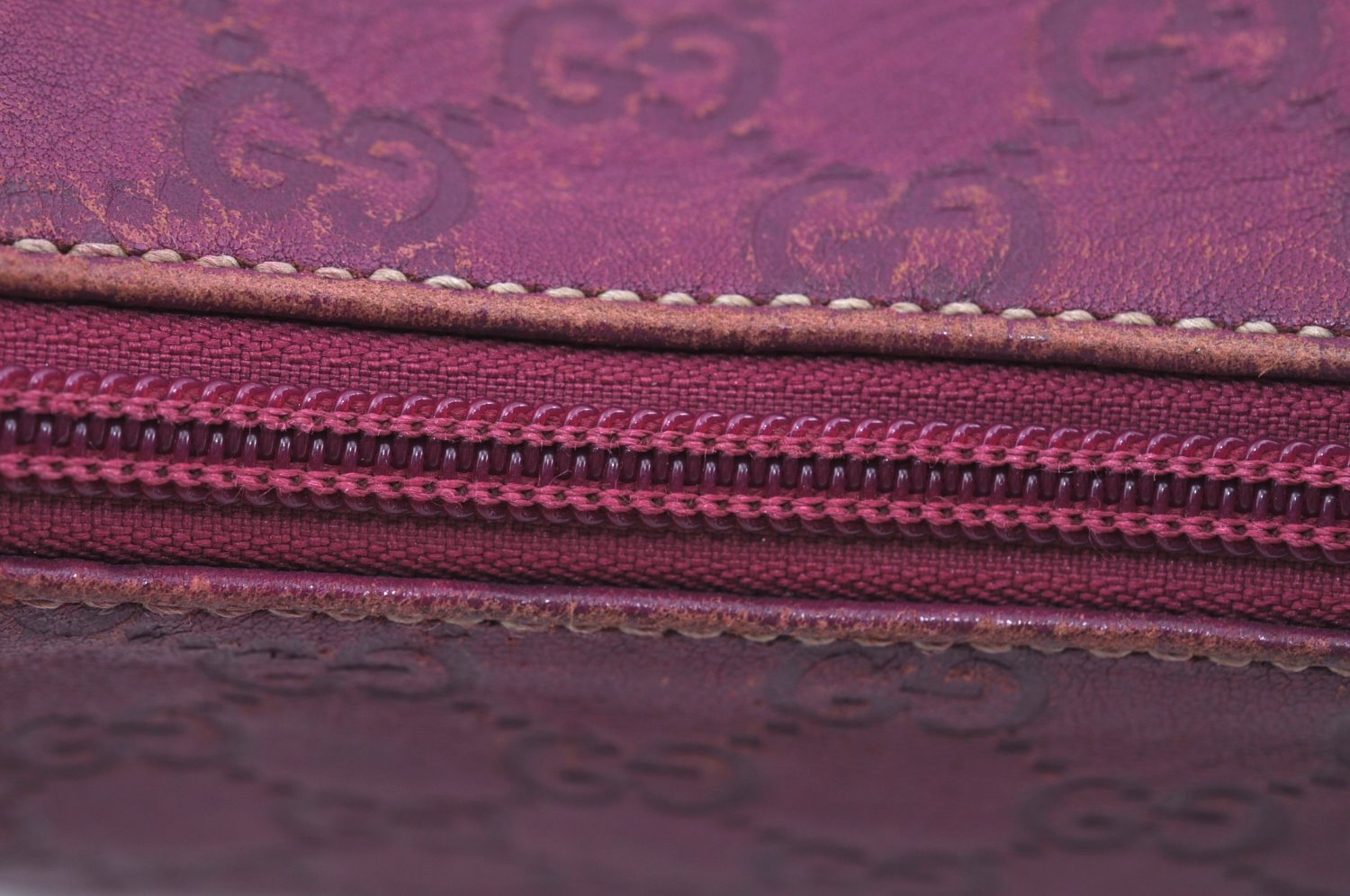 Authentic GUCCI Guccissima GG Leather Shoulder Bag Purse 257282 Purple 2803I