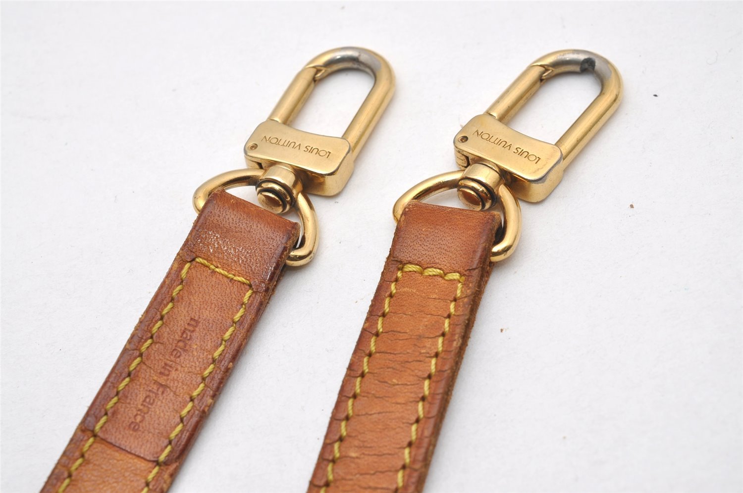 Authentic Louis Vuitton Leather Shoulder Strap Beige 48.4