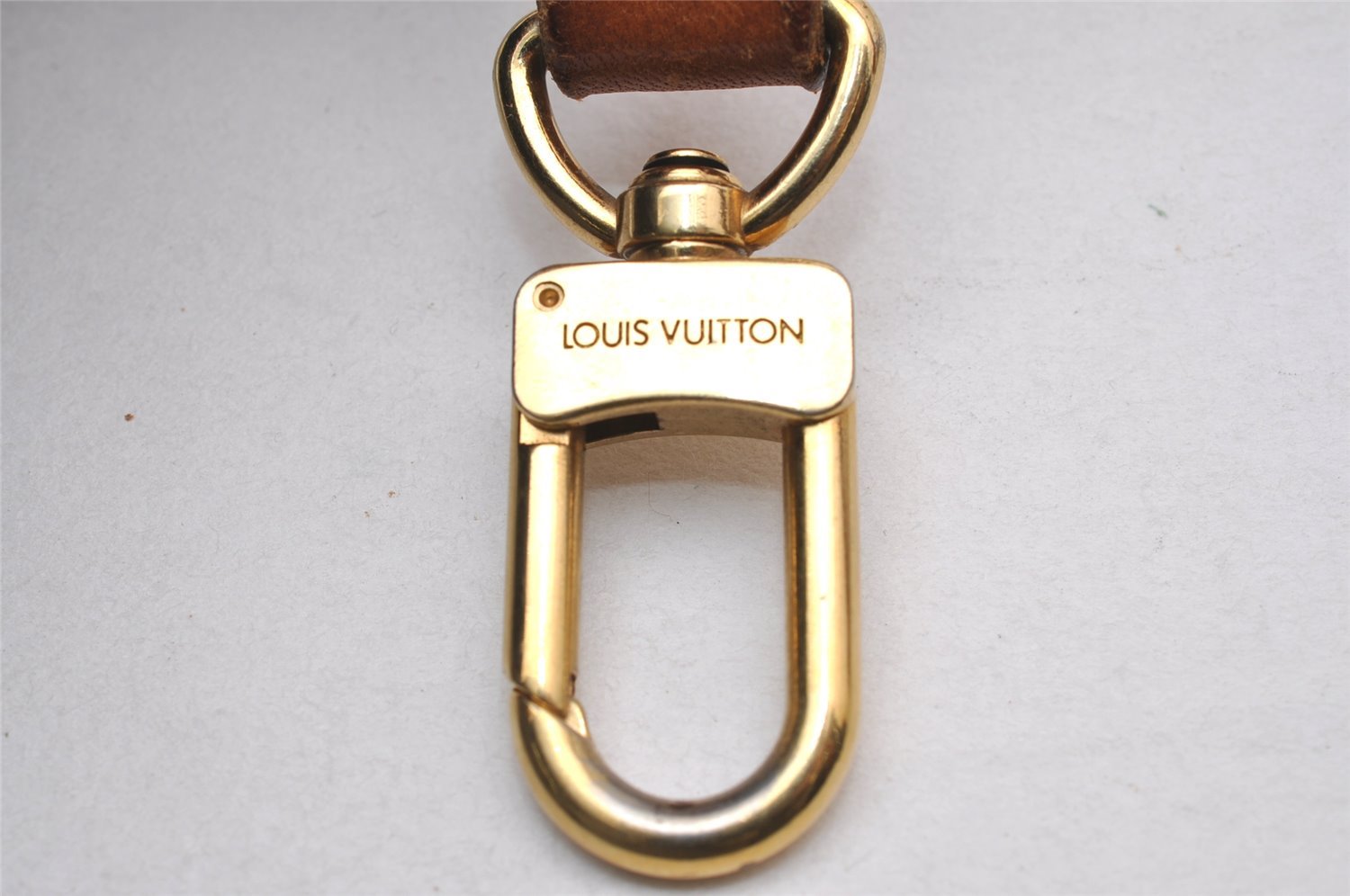 Authentic Louis Vuitton Leather Shoulder Strap Beige 48.4