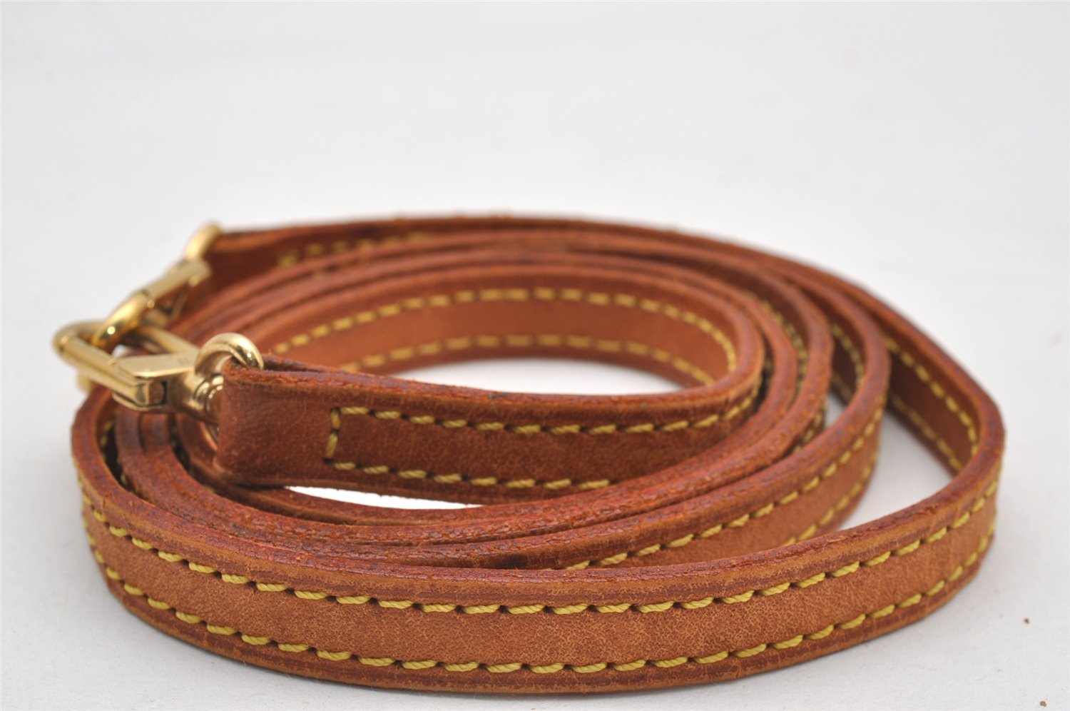 Authentic Louis Vuitton Leather Shoulder Strap Beige 45.9