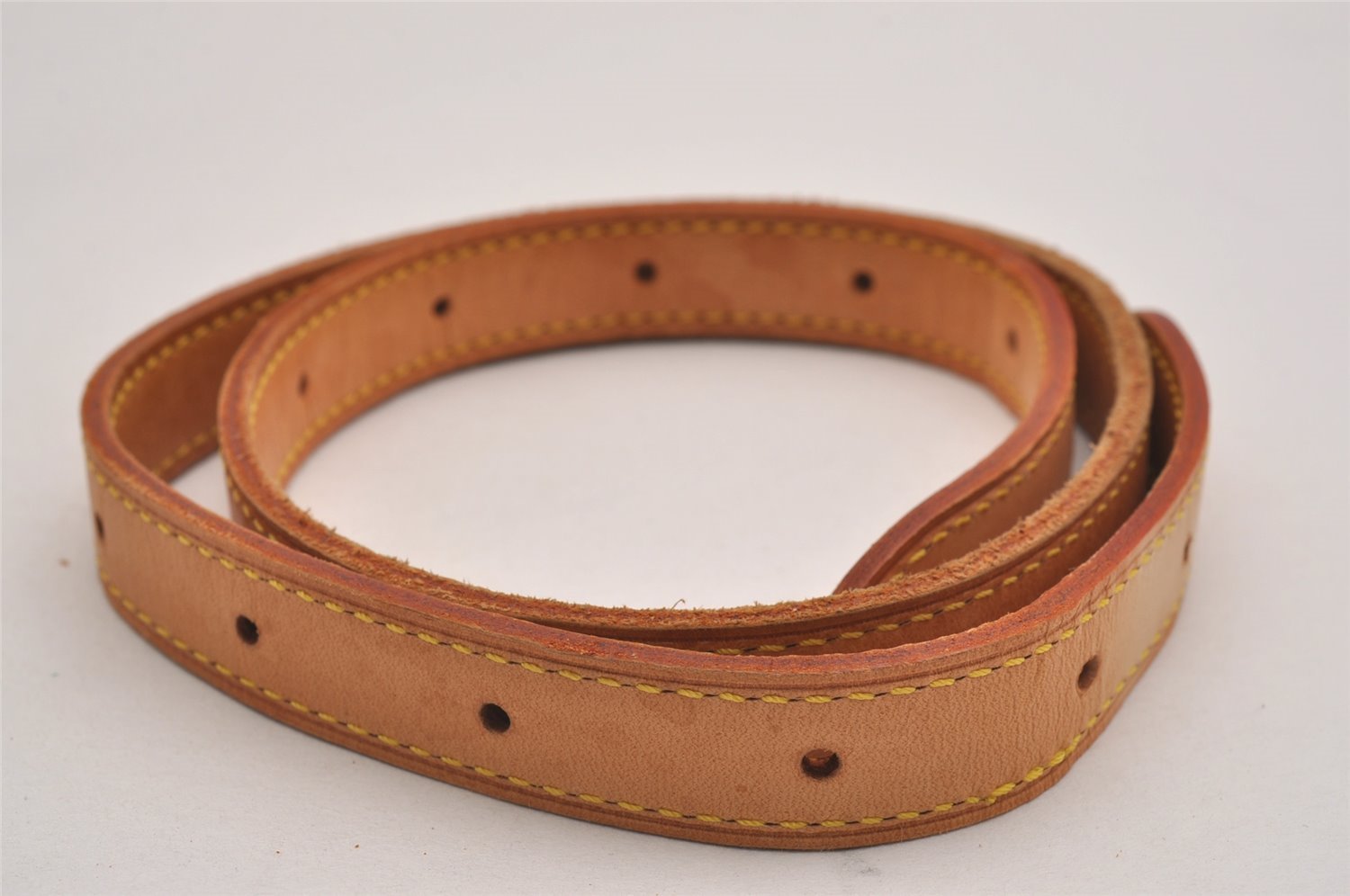 Authentic Louis Vuitton Leather Shoulder Strap For Bucket GM 31.9