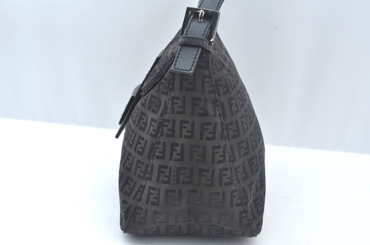 Authentic FENDI Zucchino Mamma Baguette Shoulder Bag Canvas Leather Brown 2809I
