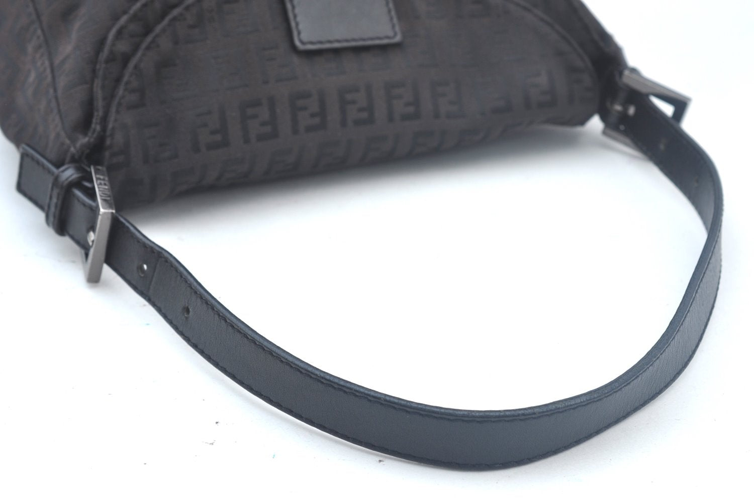 Authentic FENDI Zucchino Mamma Baguette Shoulder Bag Canvas Leather Brown 2809I
