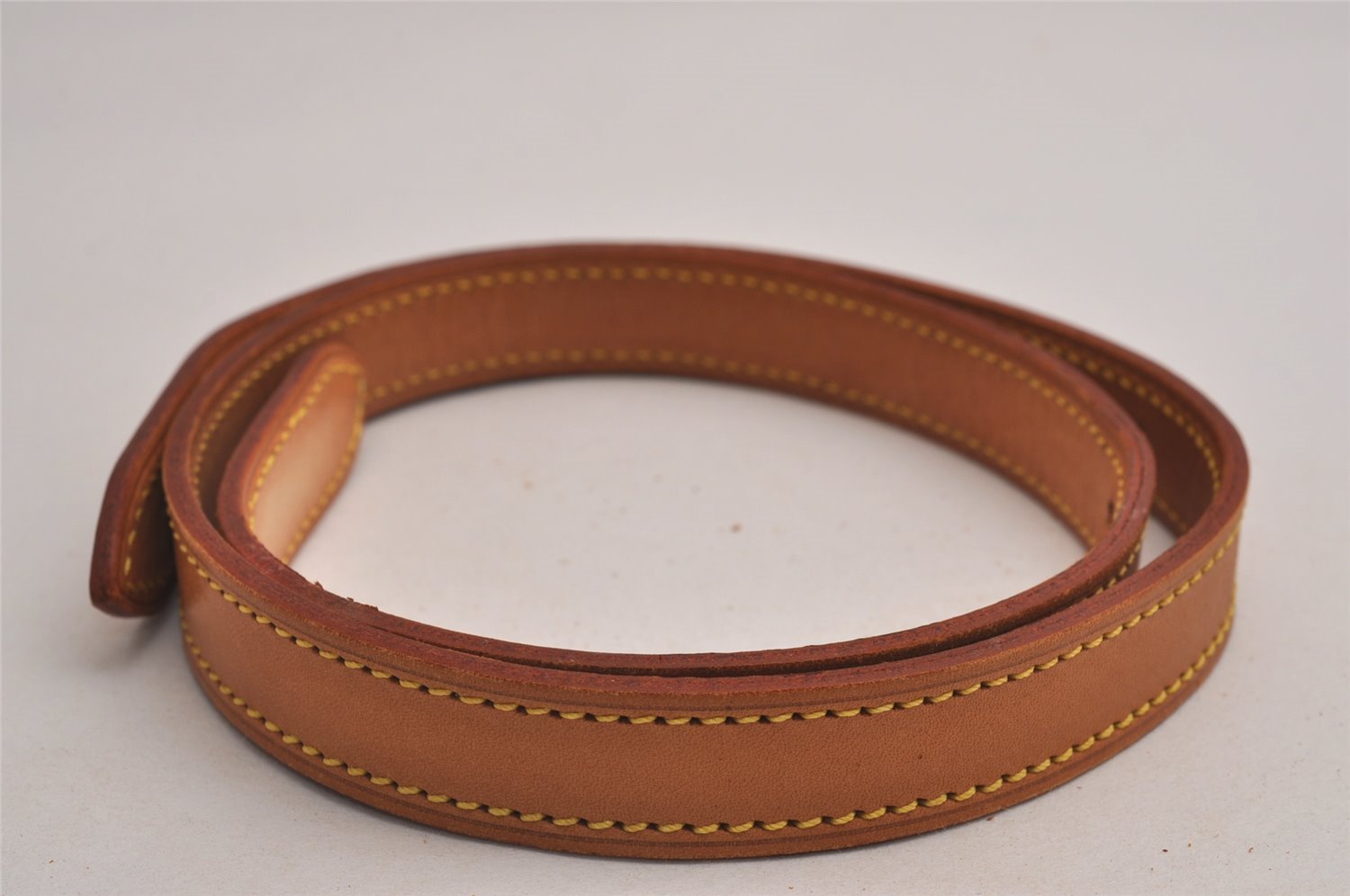 Authentic Louis Vuitton Leather Shoulder Strap For Bucket GM 31.9