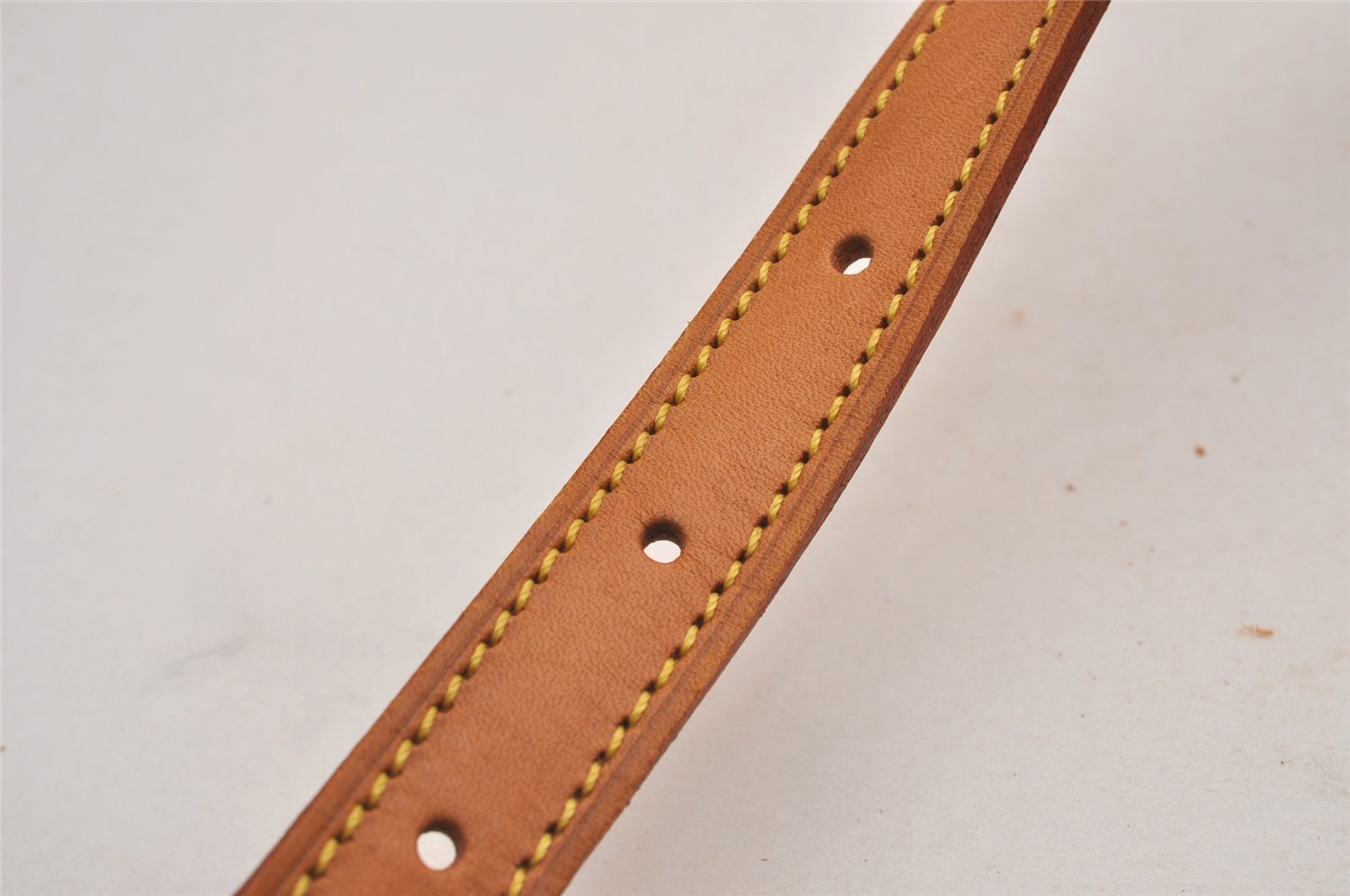 Authentic Louis Vuitton Leather Shoulder Strap For Bucket GM 31.9