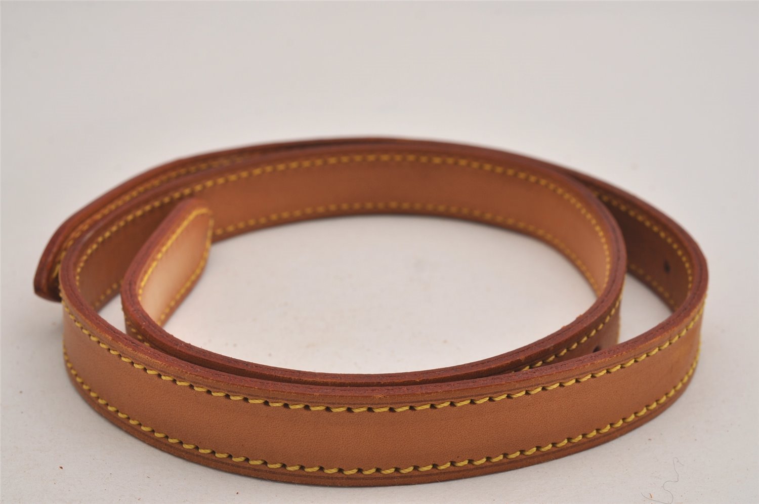 Authentic Louis Vuitton Leather Shoulder Strap For Bucket GM 31.9