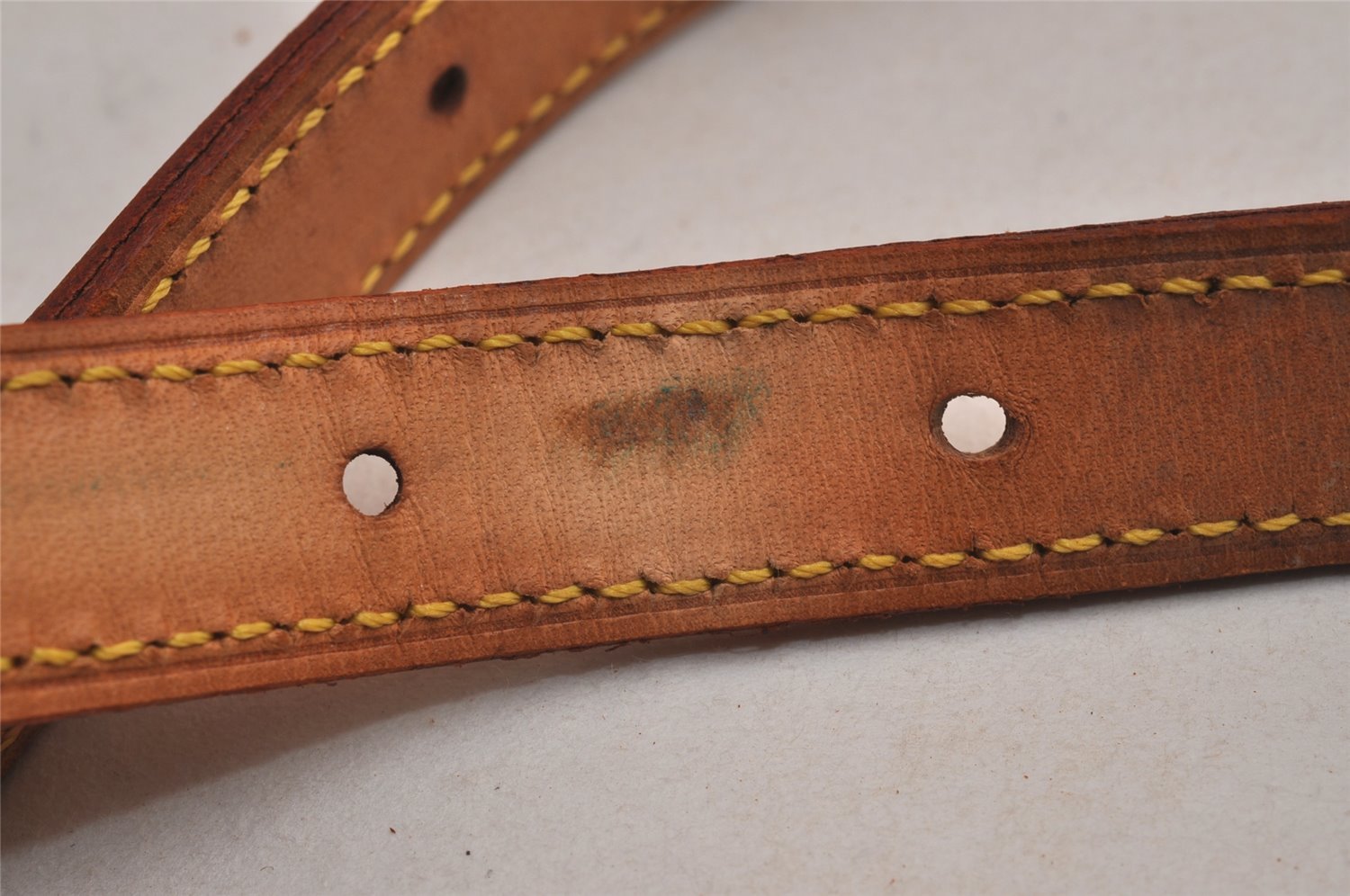 Authentic Louis Vuitton Leather Shoulder Strap For Bucket GM 31.9