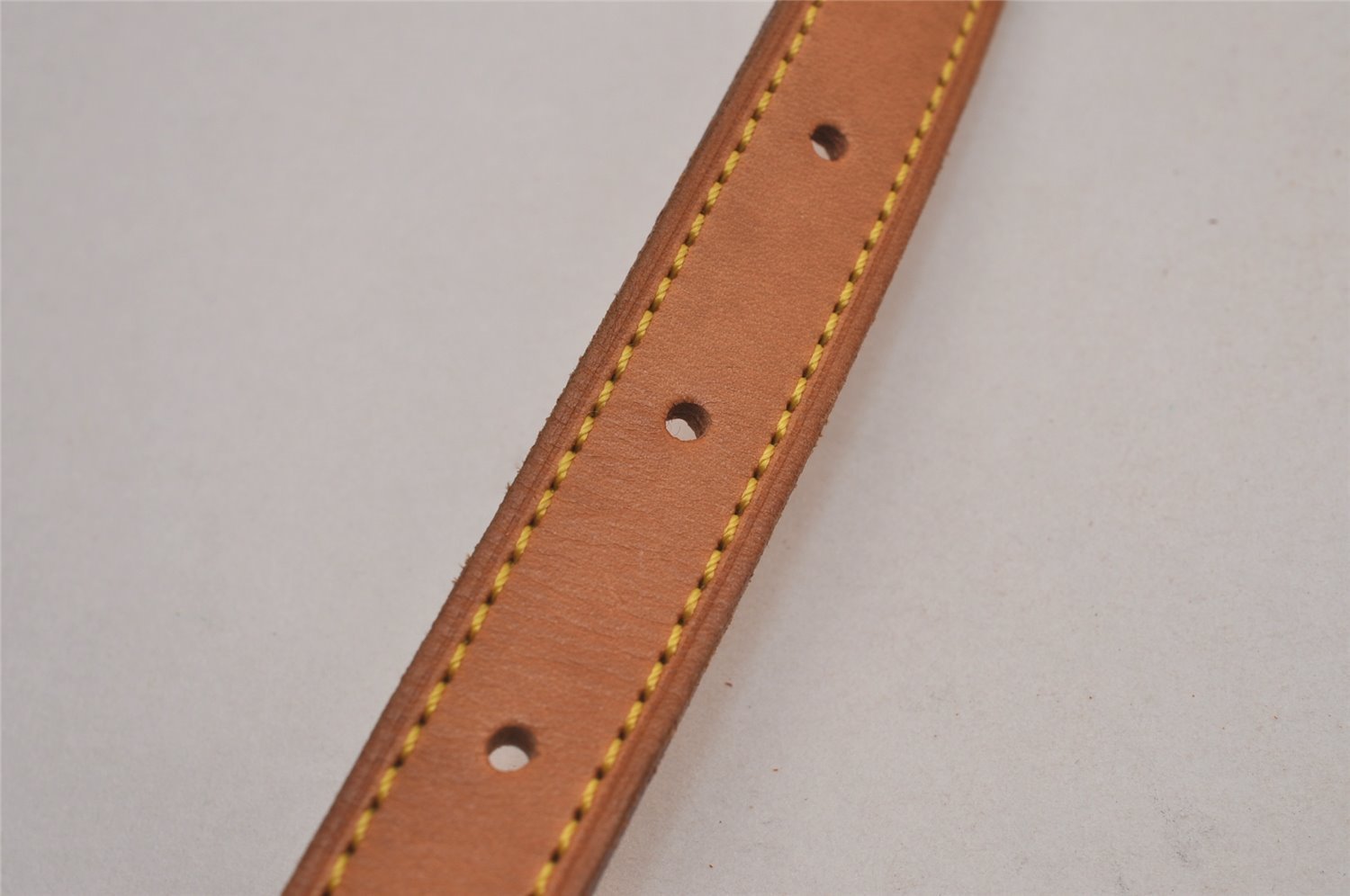 Authentic Louis Vuitton Leather Shoulder Strap For Bucket GM 31.9