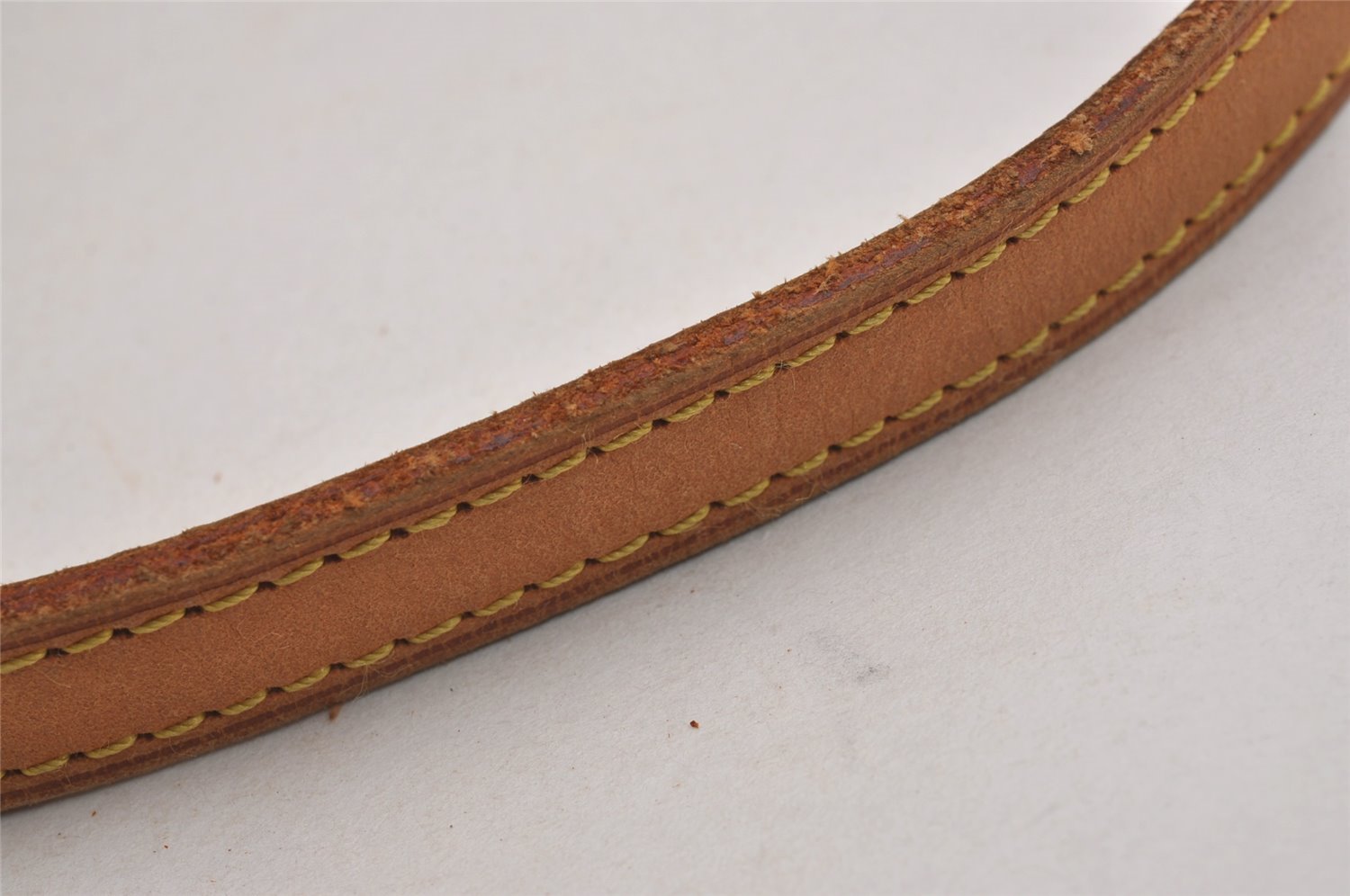 Authentic Louis Vuitton Leather Shoulder Strap For Bucket PM 27.6