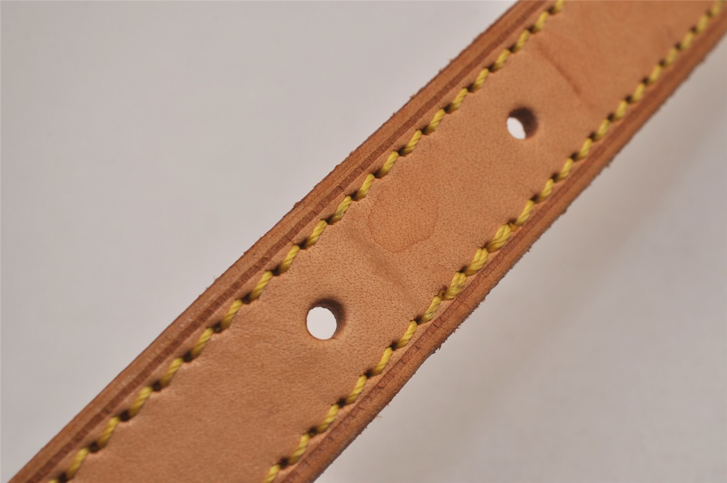 Authentic Louis Vuitton Leather Shoulder Strap For Bucket GM 31.9