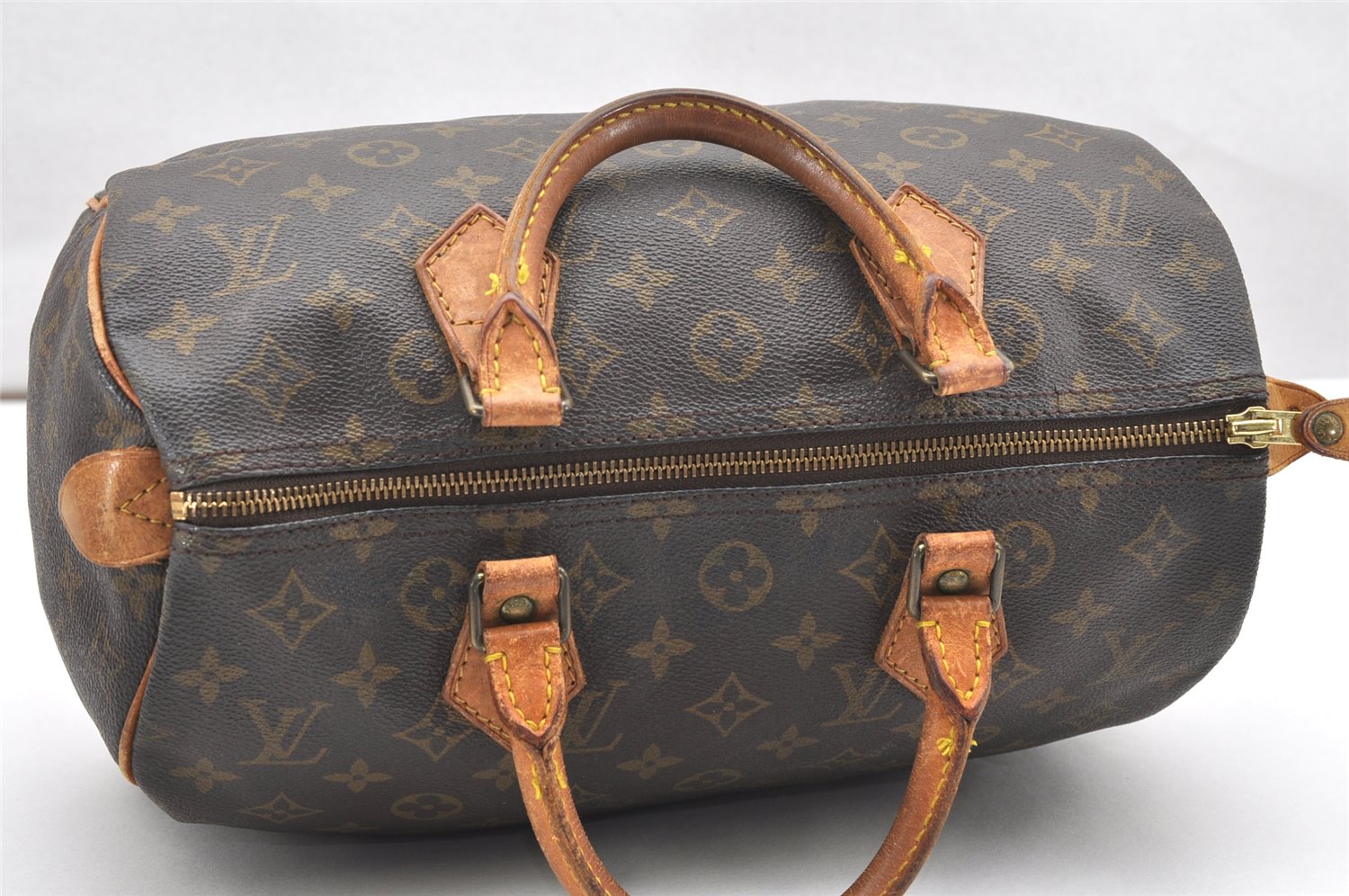 Authentic Louis Vuitton Monogram Speedy 30 Hand Boston Bag M41526 LV 2813K