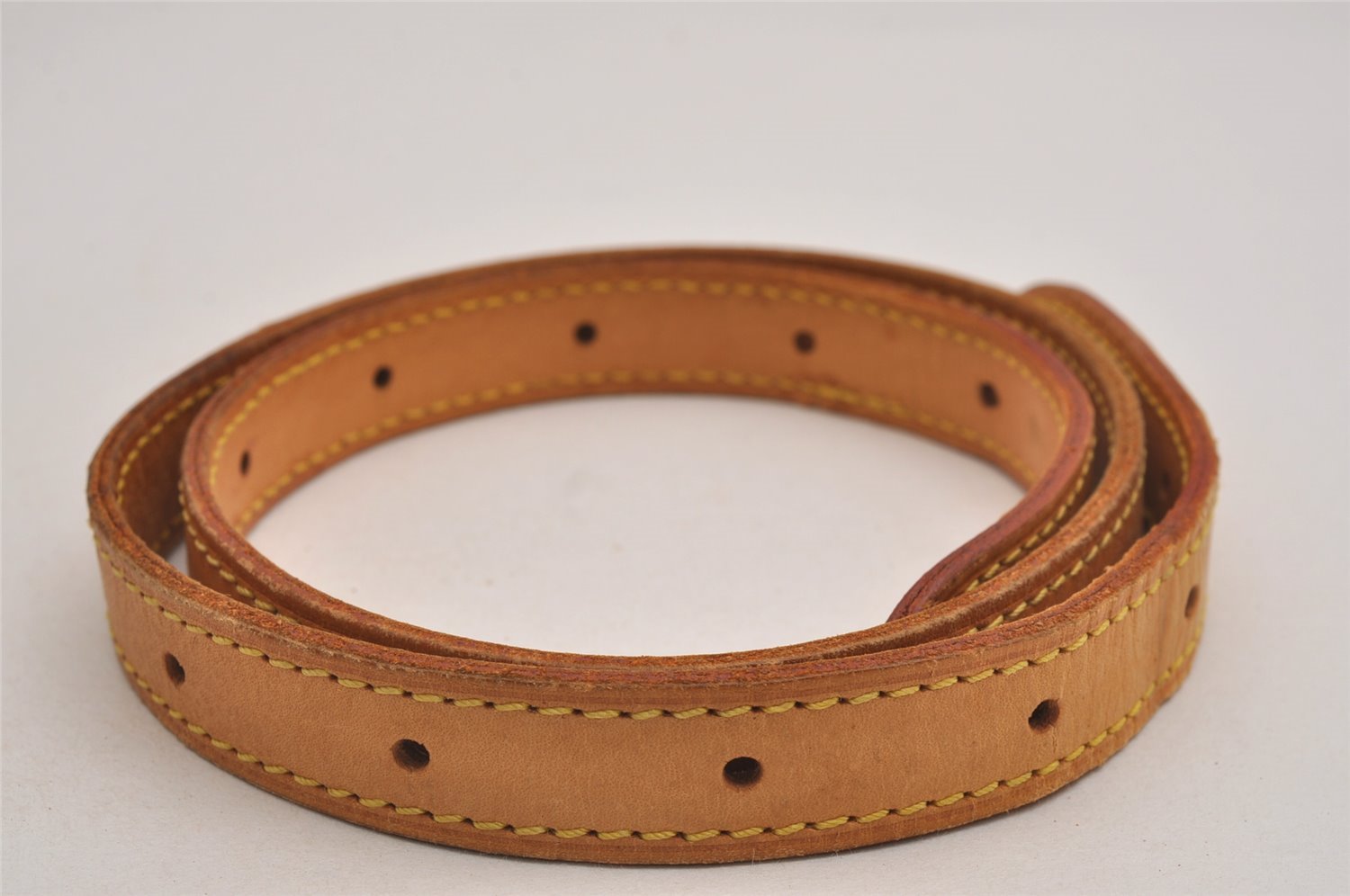 Authentic Louis Vuitton Leather Shoulder Strap For Bucket GM 31.9