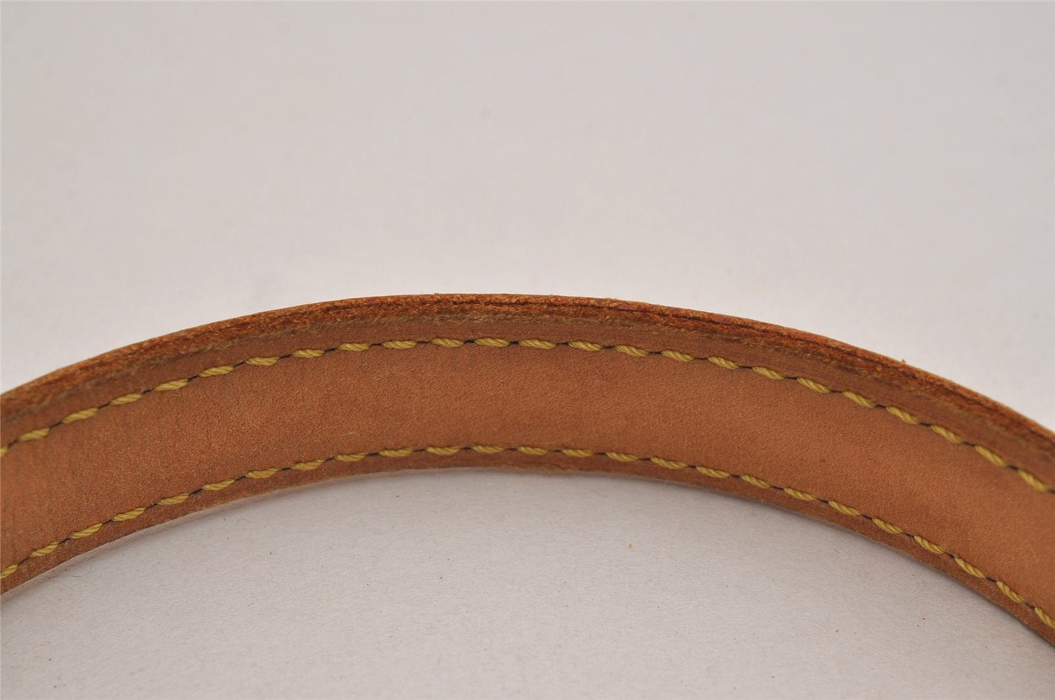 Authentic Louis Vuitton Leather Shoulder Strap For Bucket GM 31.9