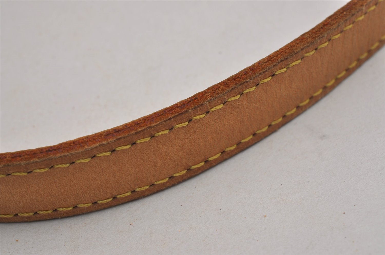 Authentic Louis Vuitton Leather Shoulder Strap For Bucket GM 31.9