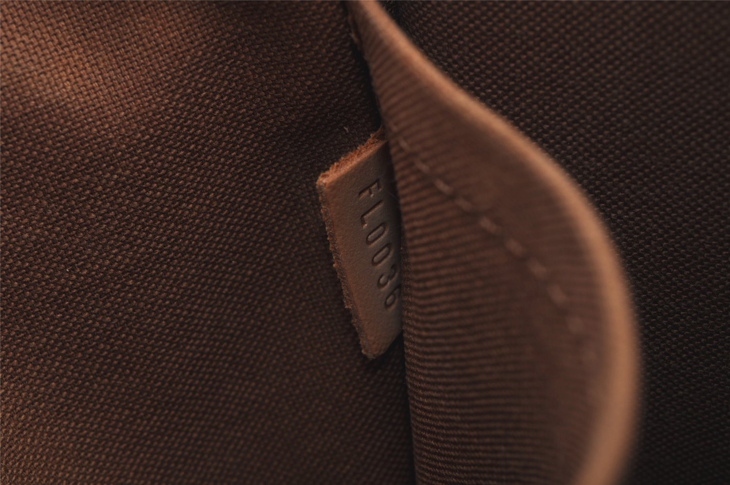 Authentic Louis Vuitton Monogram Popincourt Haut Shoulder Bag M40007 LV 2816I