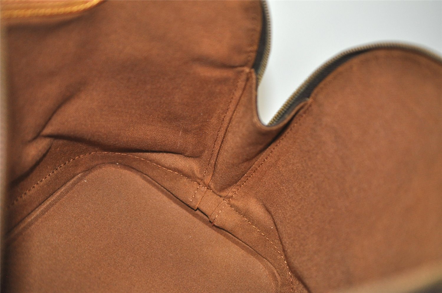 Authentic Louis Vuitton Monogram Alma Hand Bag Purse M51130 LV 2821K