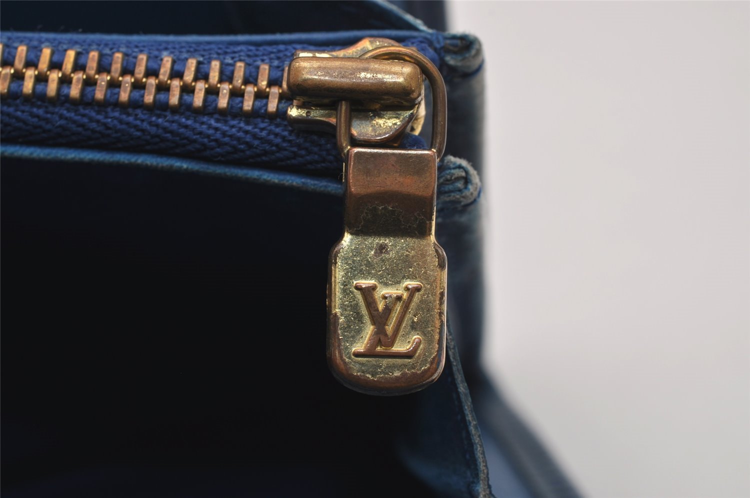 Auth Louis Vuitton Epi Pochette Porte Monnaie Credit Wallet Blue M63565 LV 2824J