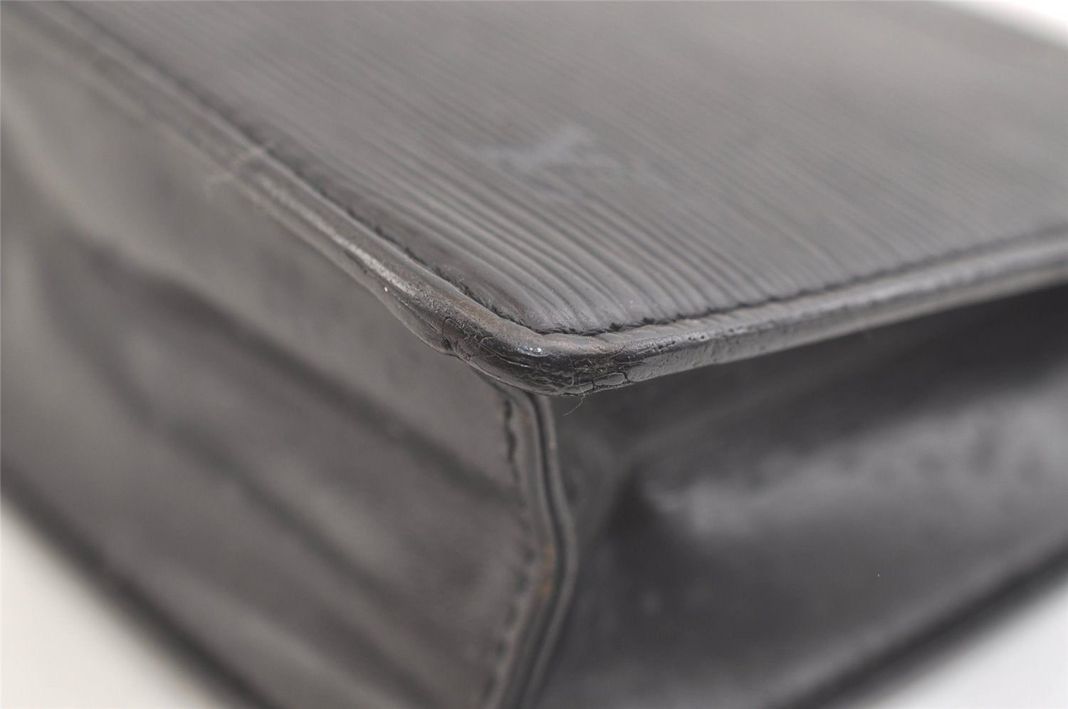 Authentic Louis Vuitton Epi Pochette Homme Clutch Hand Bag Black M52522 LV 2825K