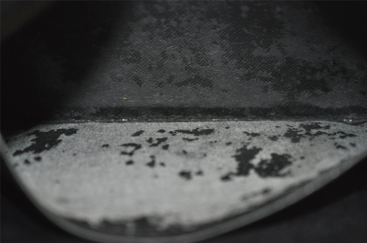 Authentic Louis Vuitton Epi Pochette Homme Clutch Hand Bag Black M52522 LV 2825K