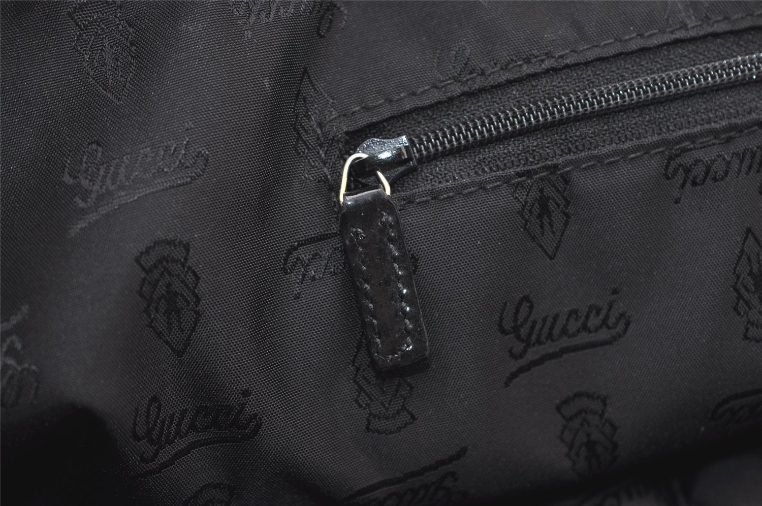 Authentic GUCCI Jolie Shoulder Tote Bag GG Canvas Enamel 211975 Black 2827J