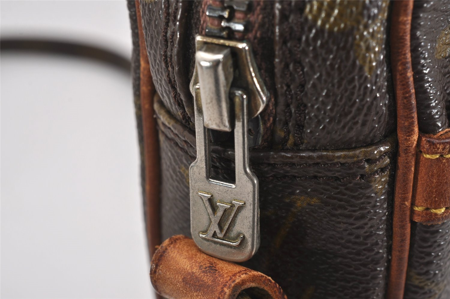 Authentic Louis Vuitton Monogram Danube Shoulder Cross Body Bag M45266 LV 2833J