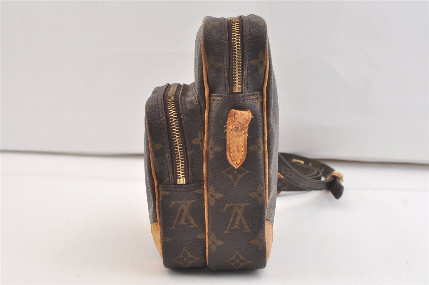 Authentic Louis Vuitton Monogram Amazone Shoulder Cross Bag M45236 Junk 2833K